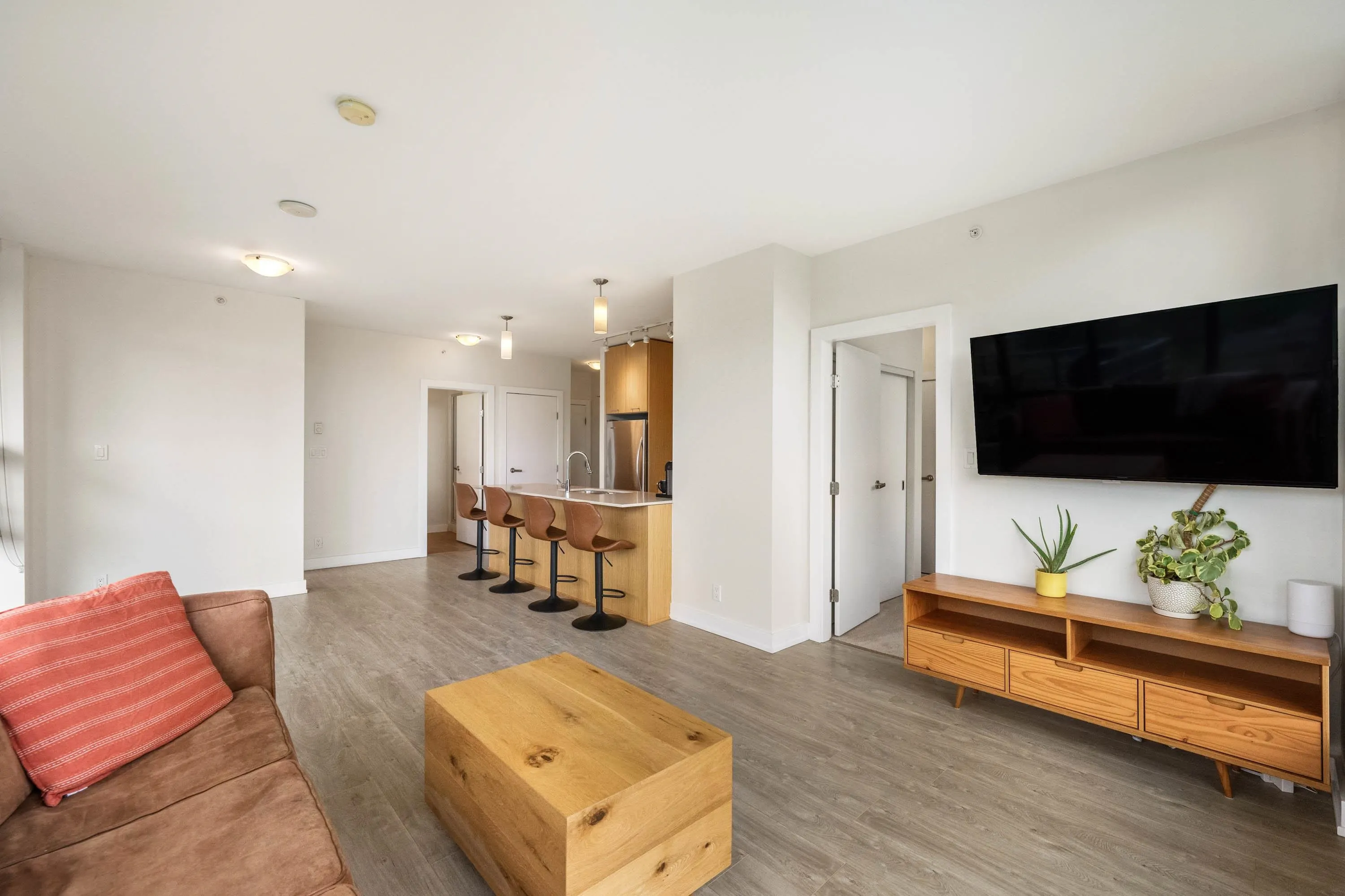301 Capilano Road #1707