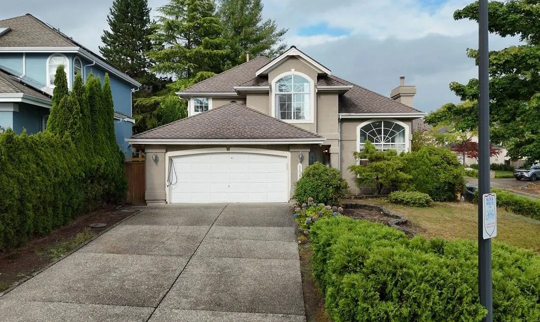 1545 Salal Crescent