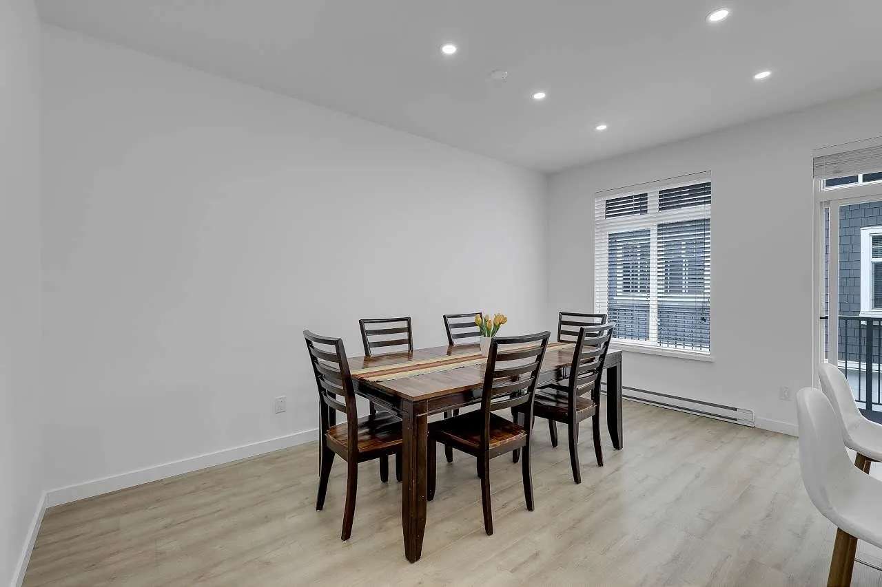10433 158 Street #8