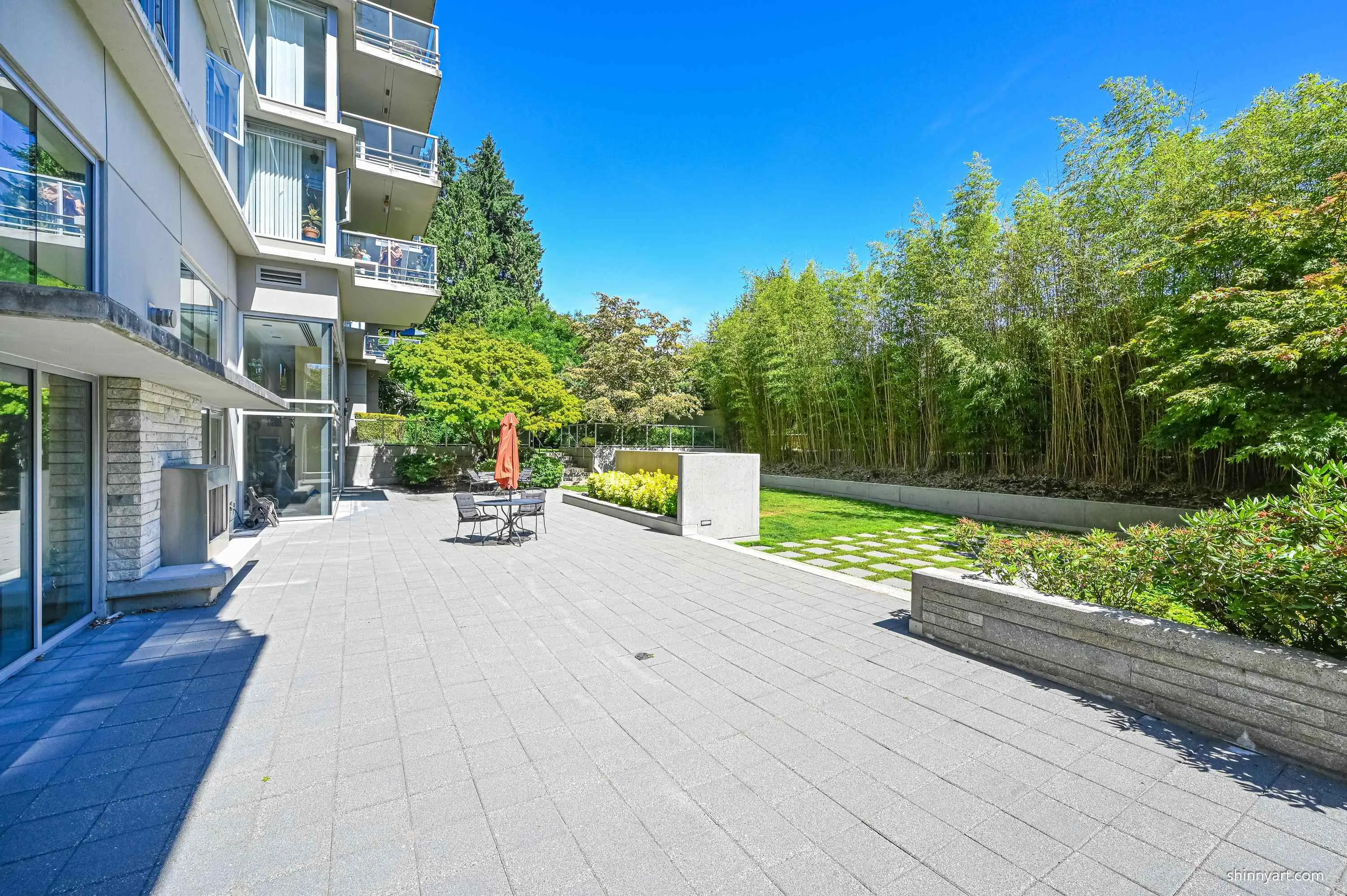 2688 W Mall #803