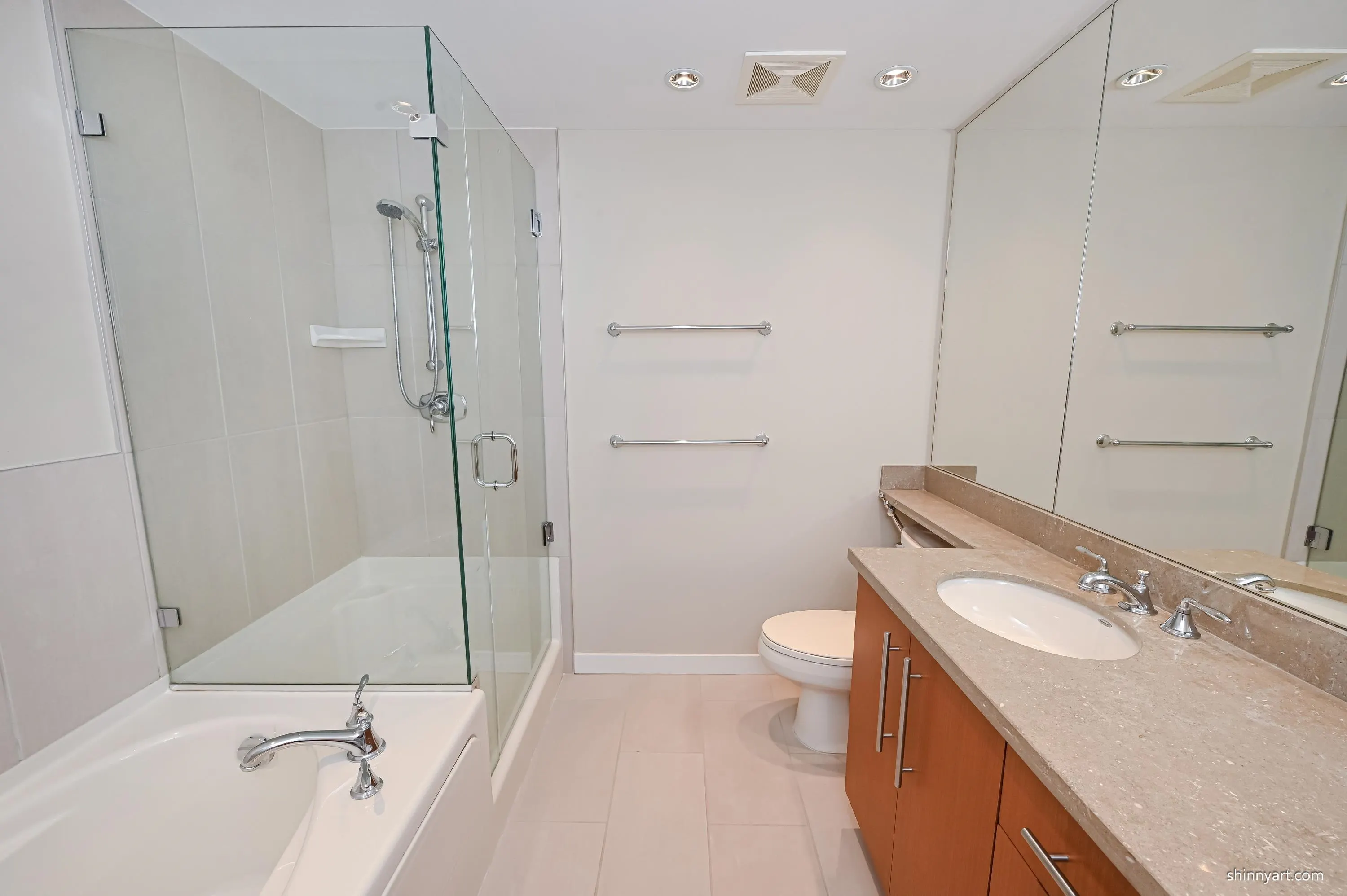 2688 W Mall #803