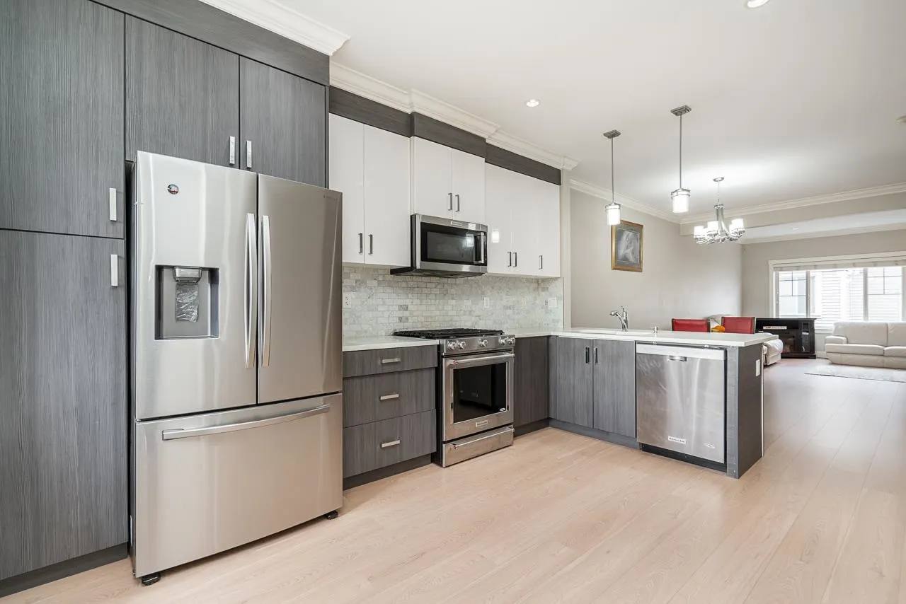 19097 64 Avenue #15