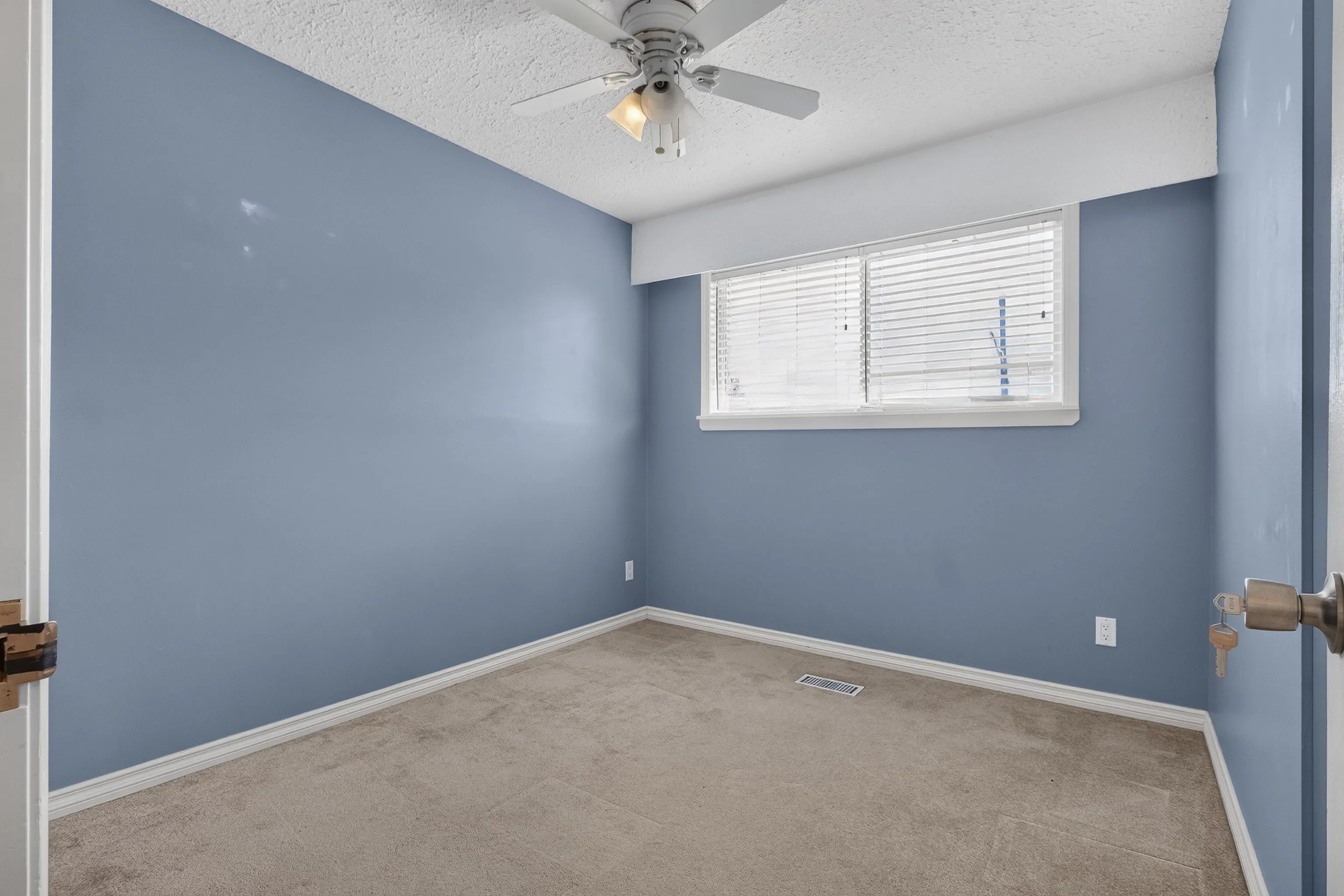 32539 Pandora Avenue