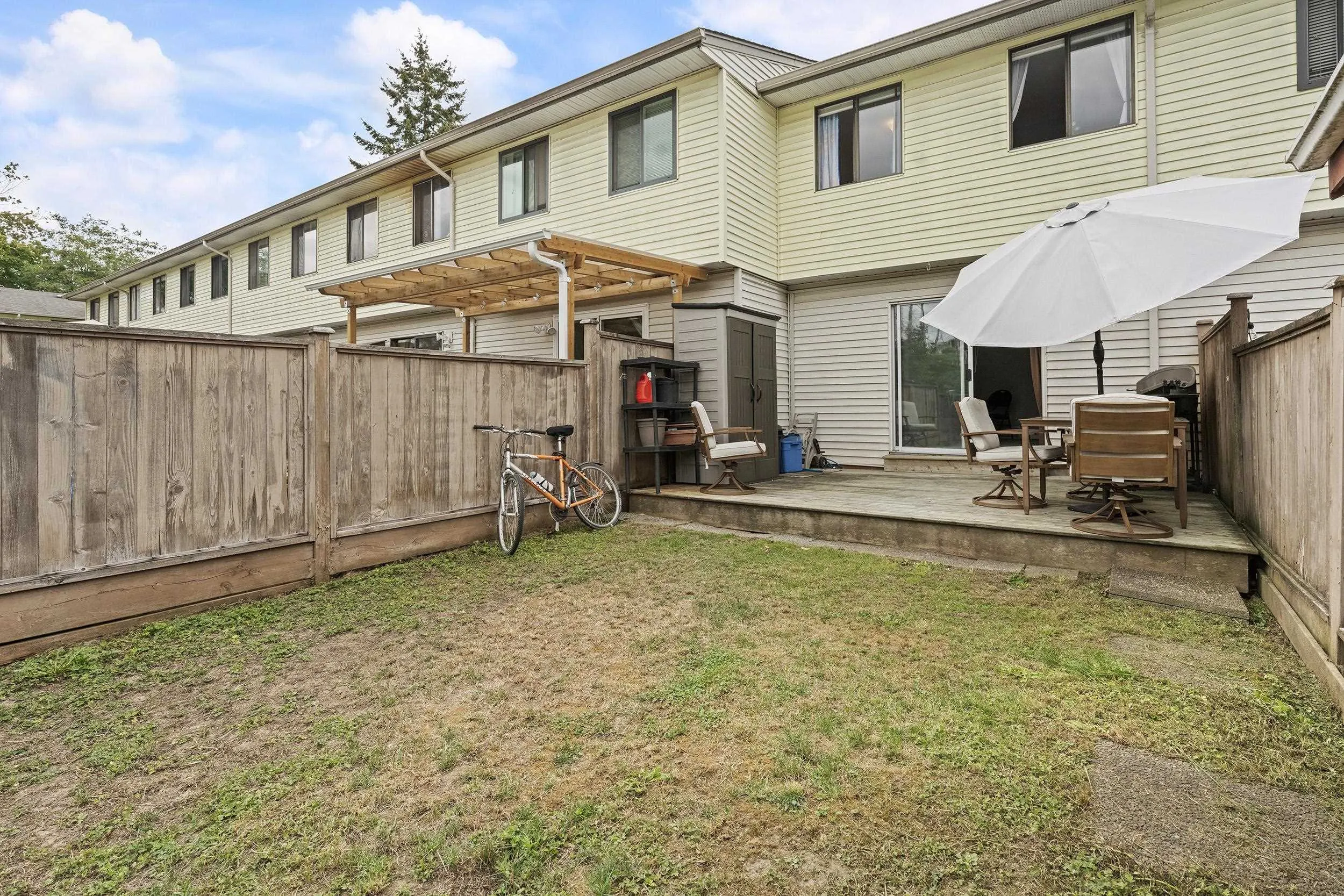 5351 200 Street #11
