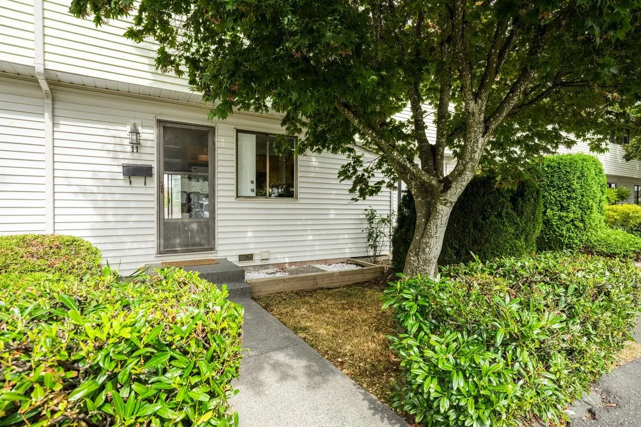 5351 200 Street #11