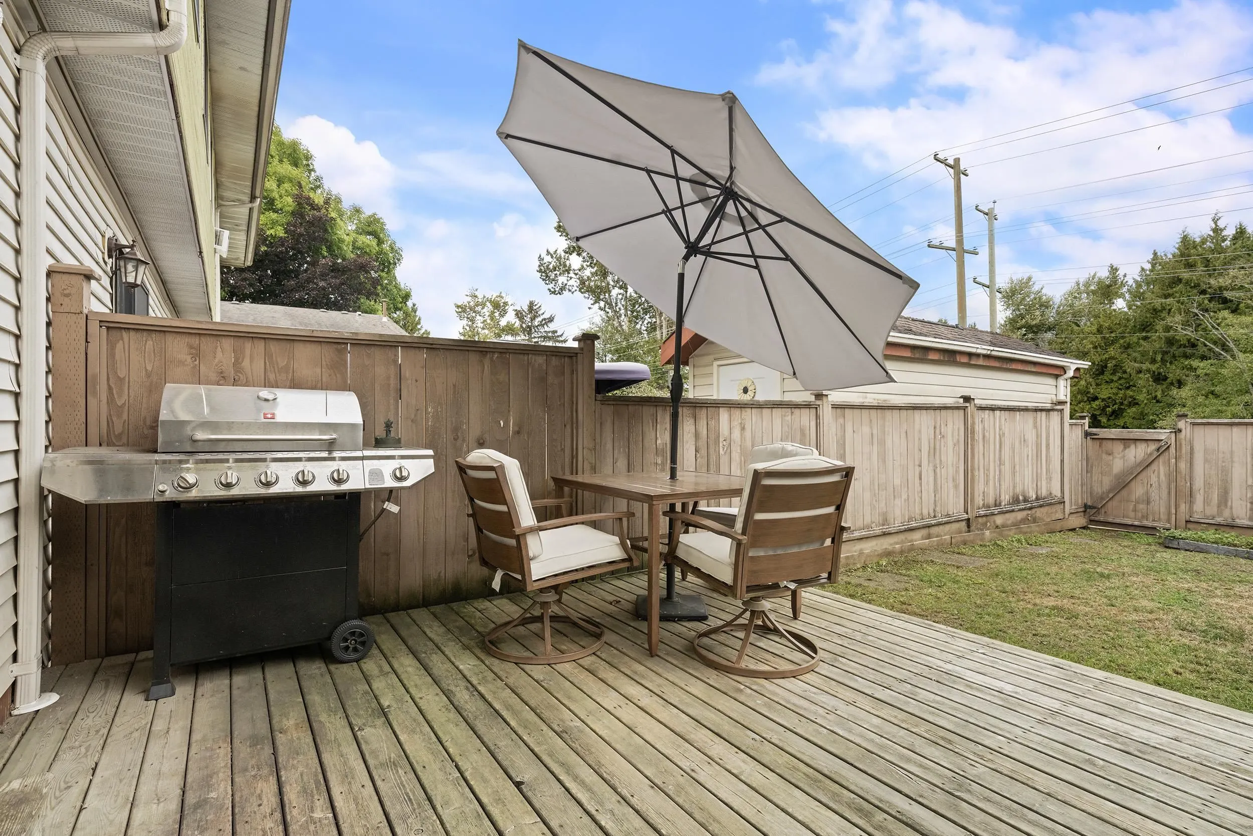 5351 200 Street #11