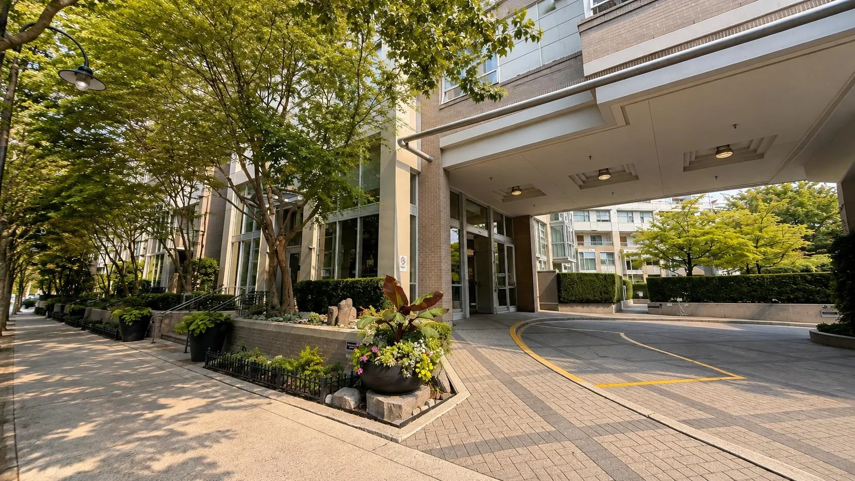 1228 Marinaside Crescent Street #608
