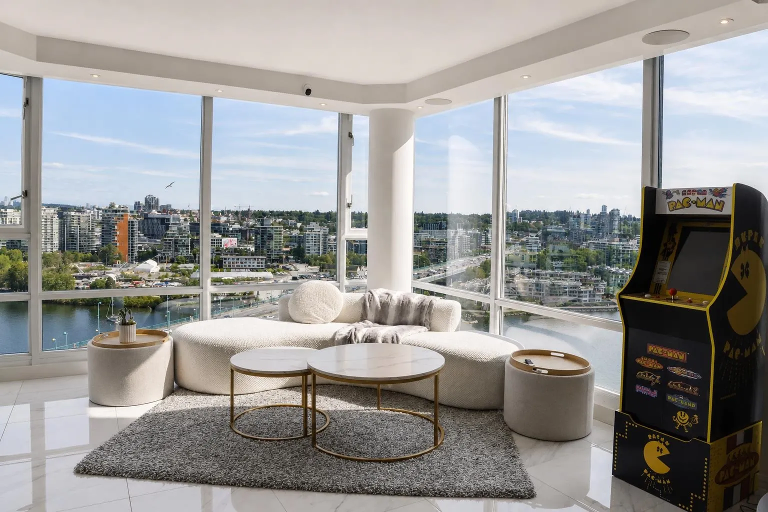 1033 Marinaside Crescent #2105