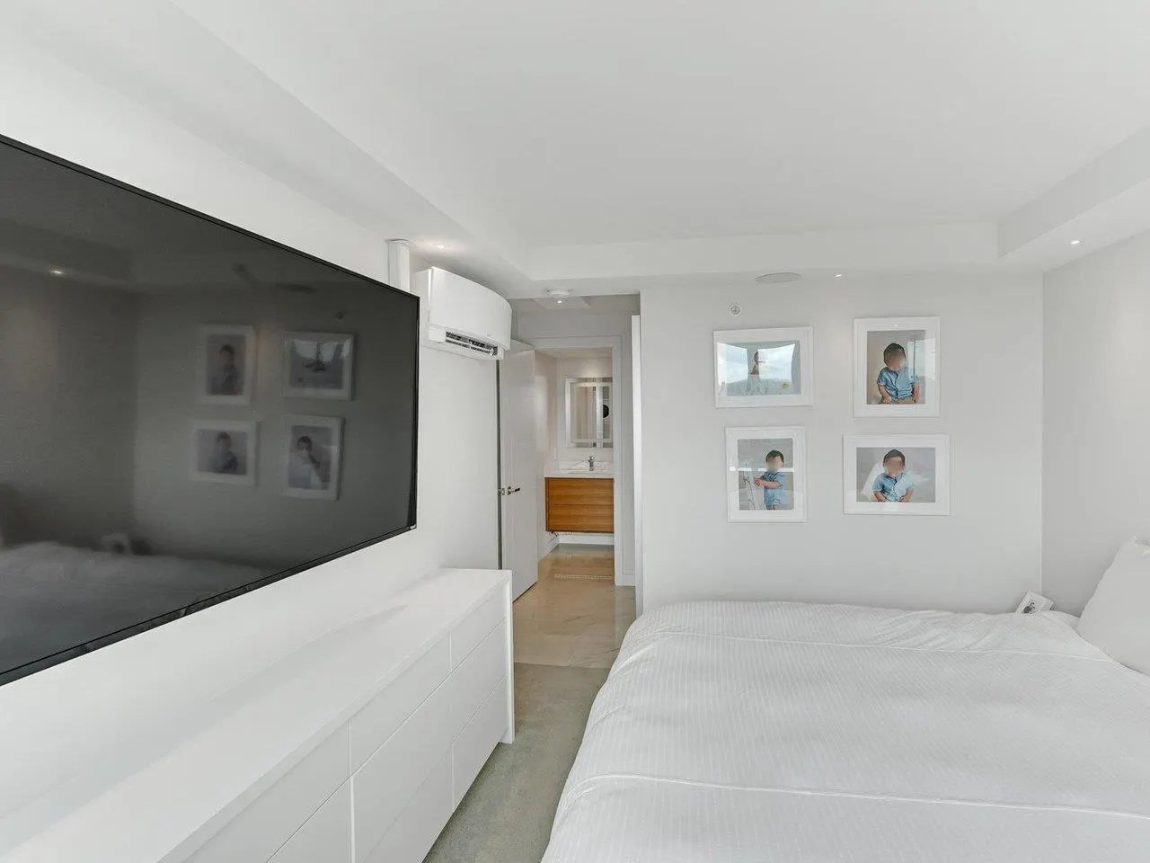 1033 Marinaside Crescent #2105