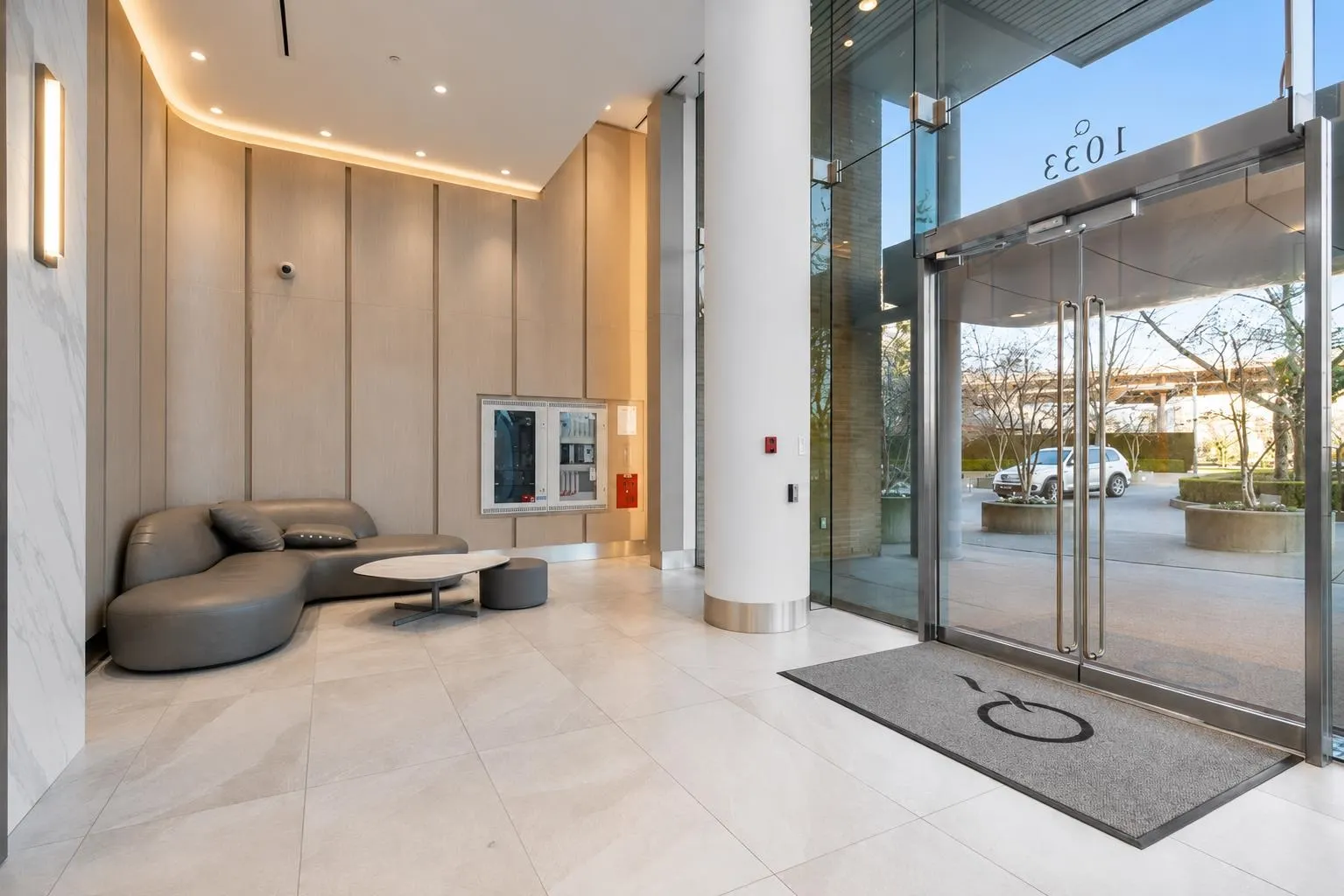 1033 Marinaside Crescent #2105