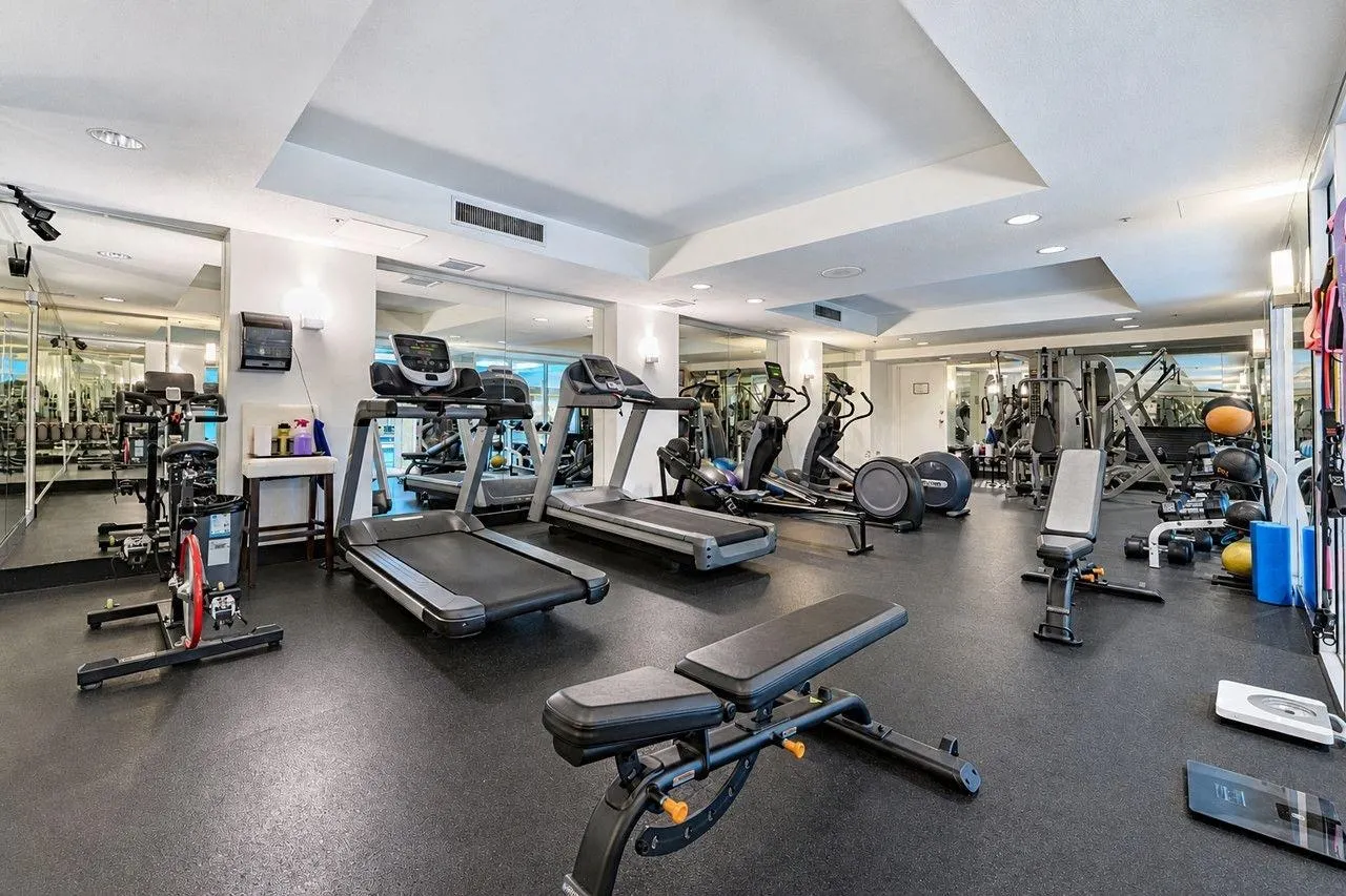 588 Broughton Street #1806
