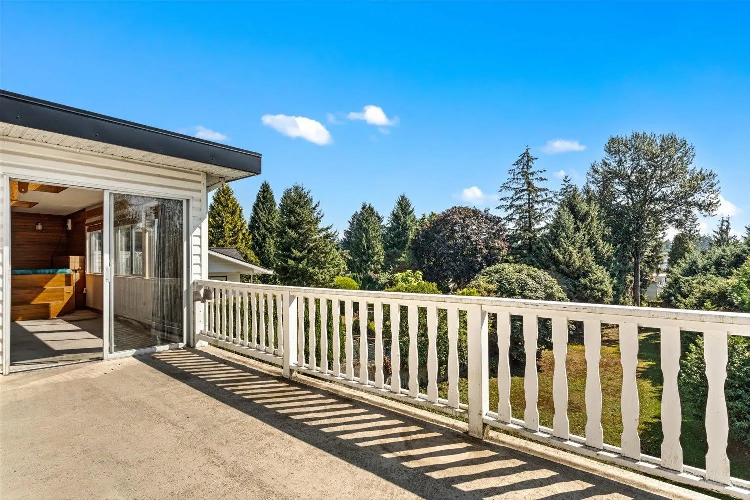 2034 Majestic Crescent