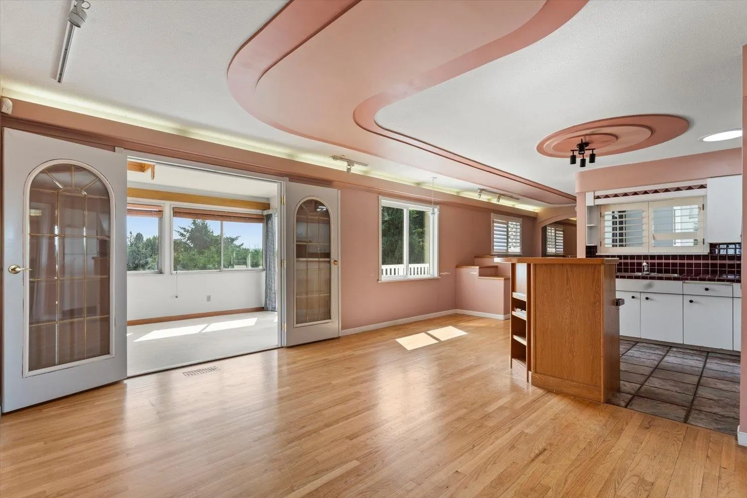 2034 Majestic Crescent
