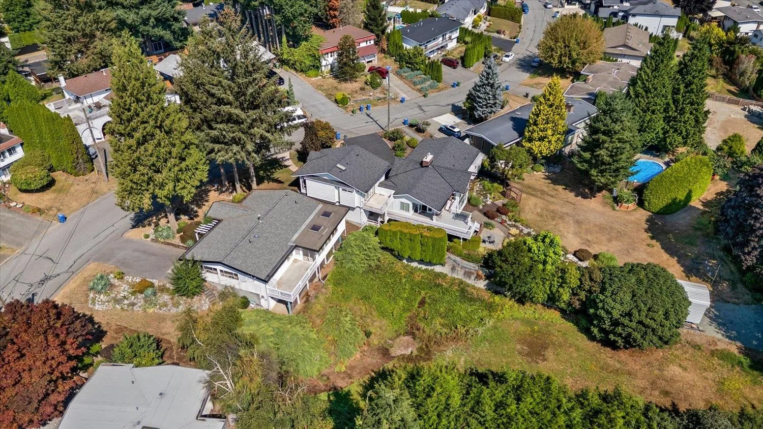 2034 Majestic Crescent