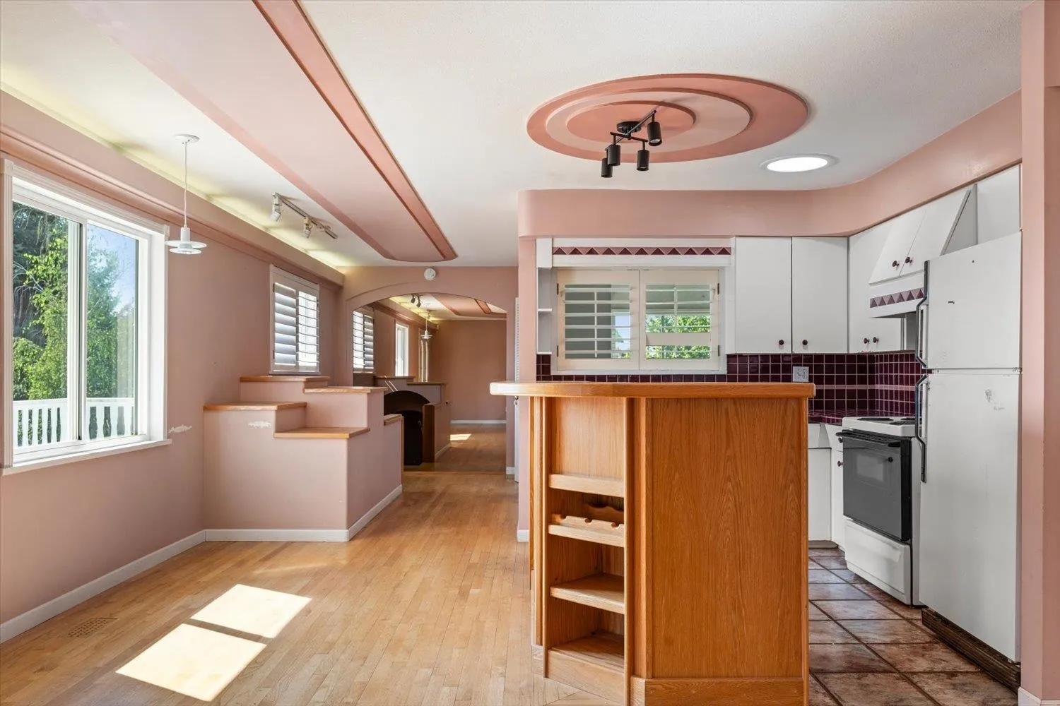 2034 Majestic Crescent