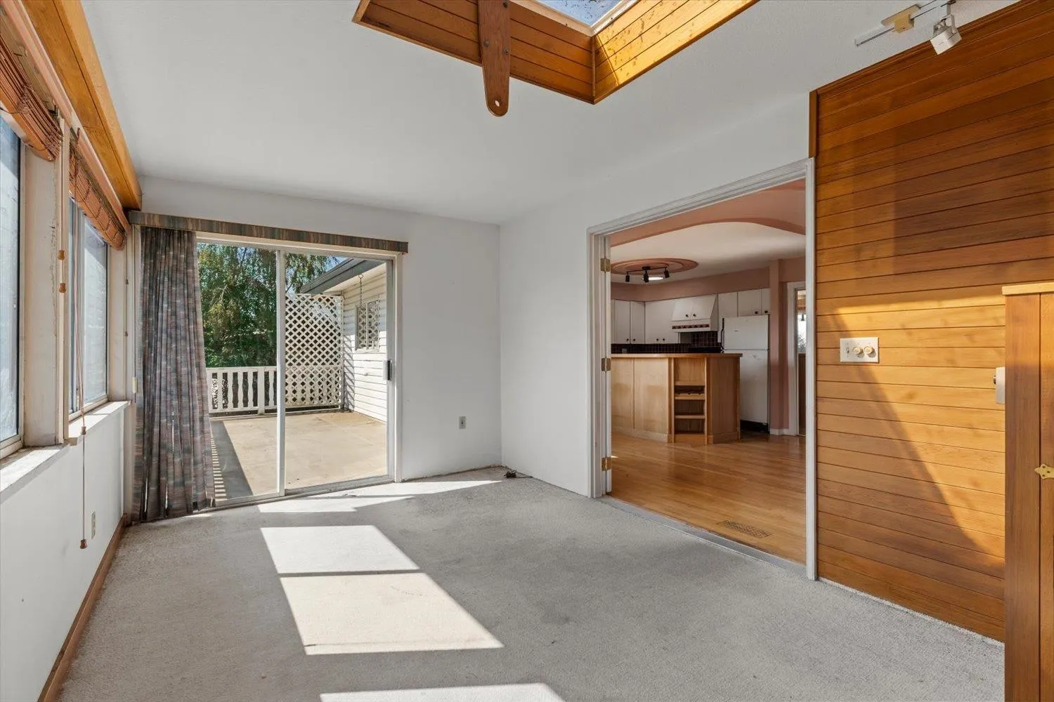 2034 Majestic Crescent