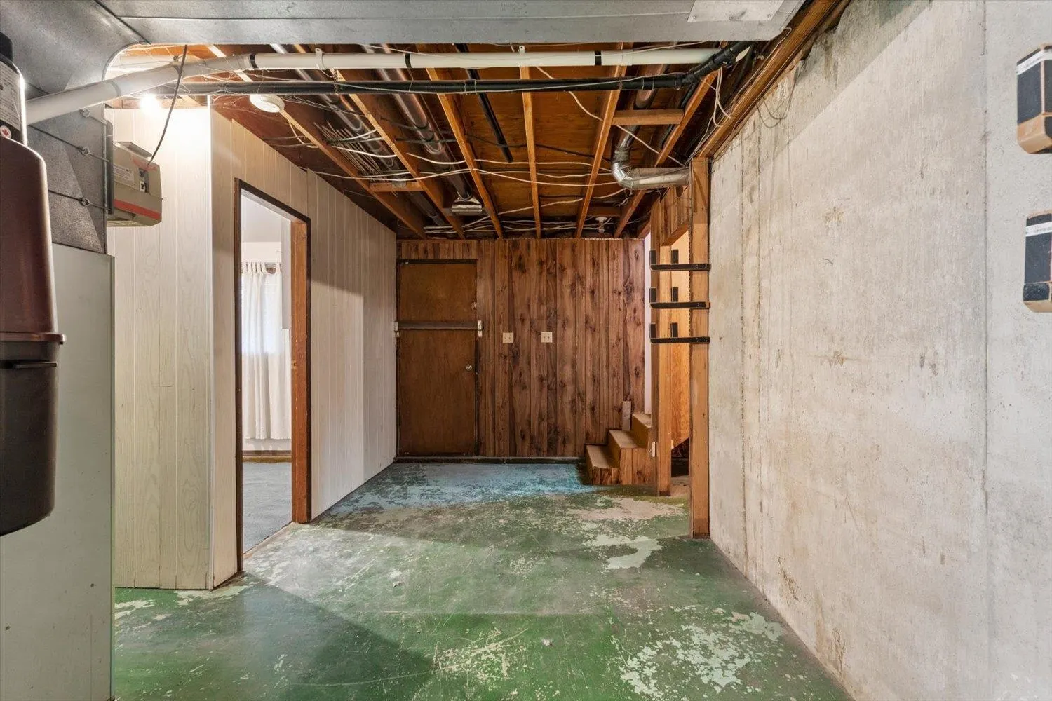 2034 Majestic Crescent