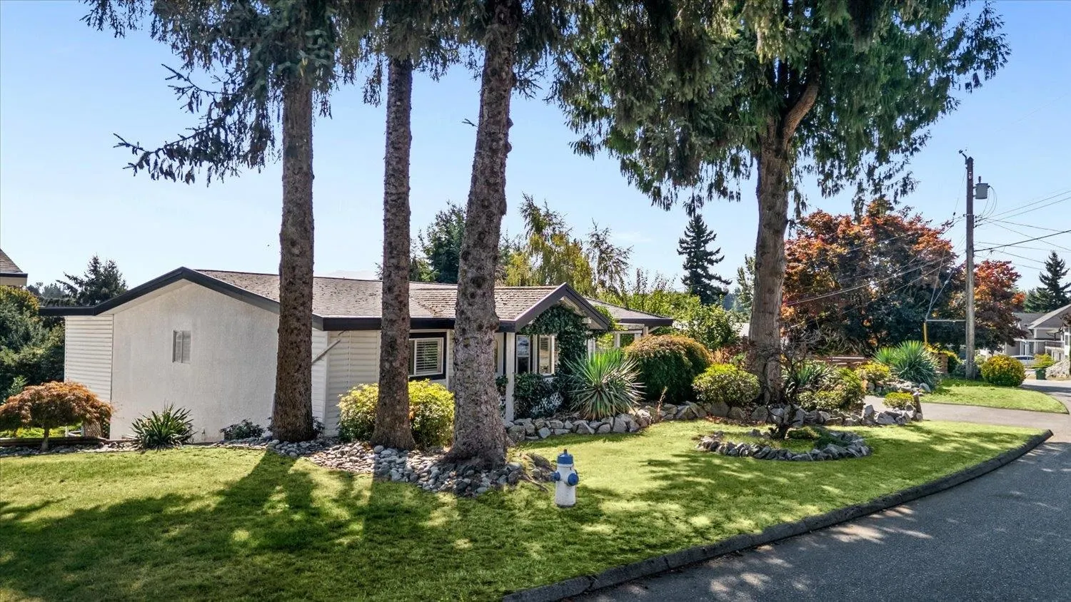 2034 Majestic Crescent