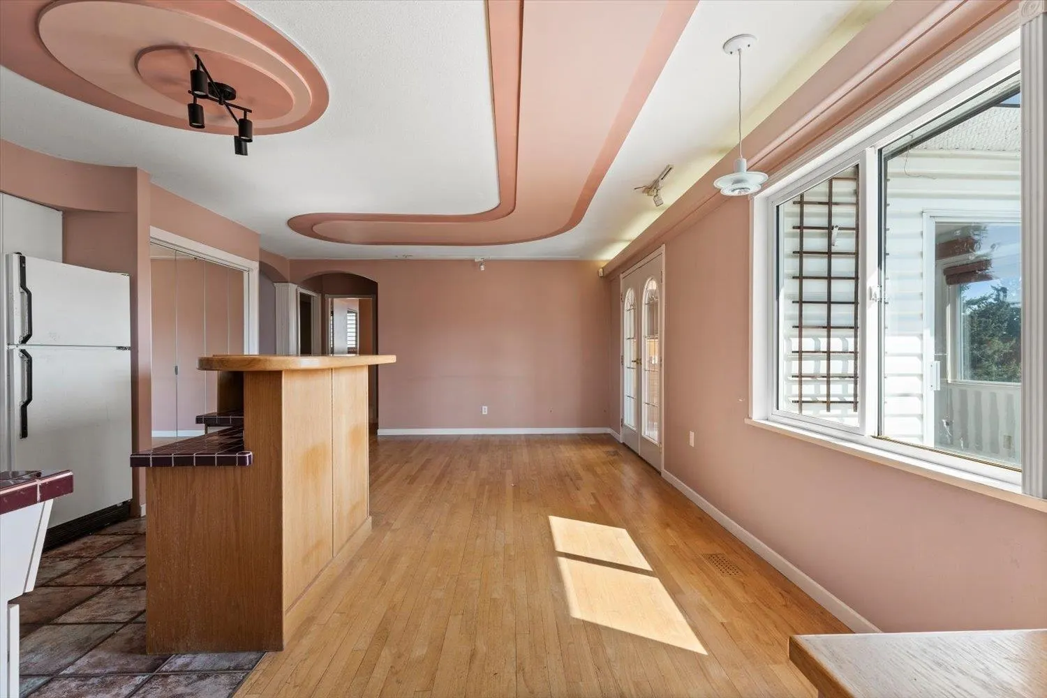 2034 Majestic Crescent