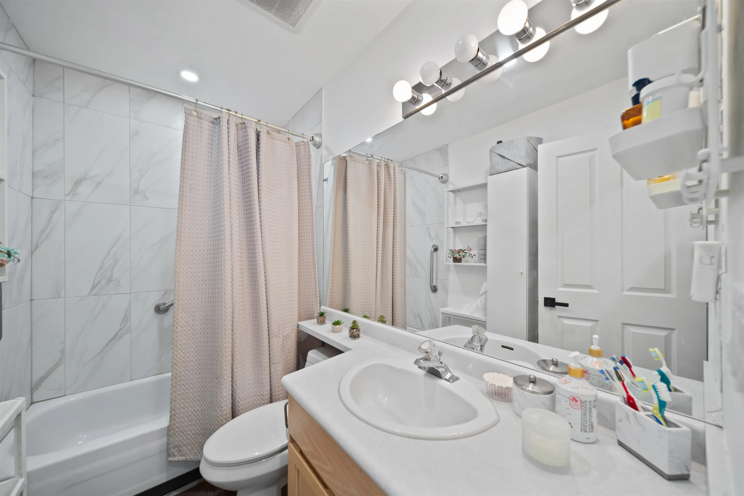 19160 119 Avenue #45