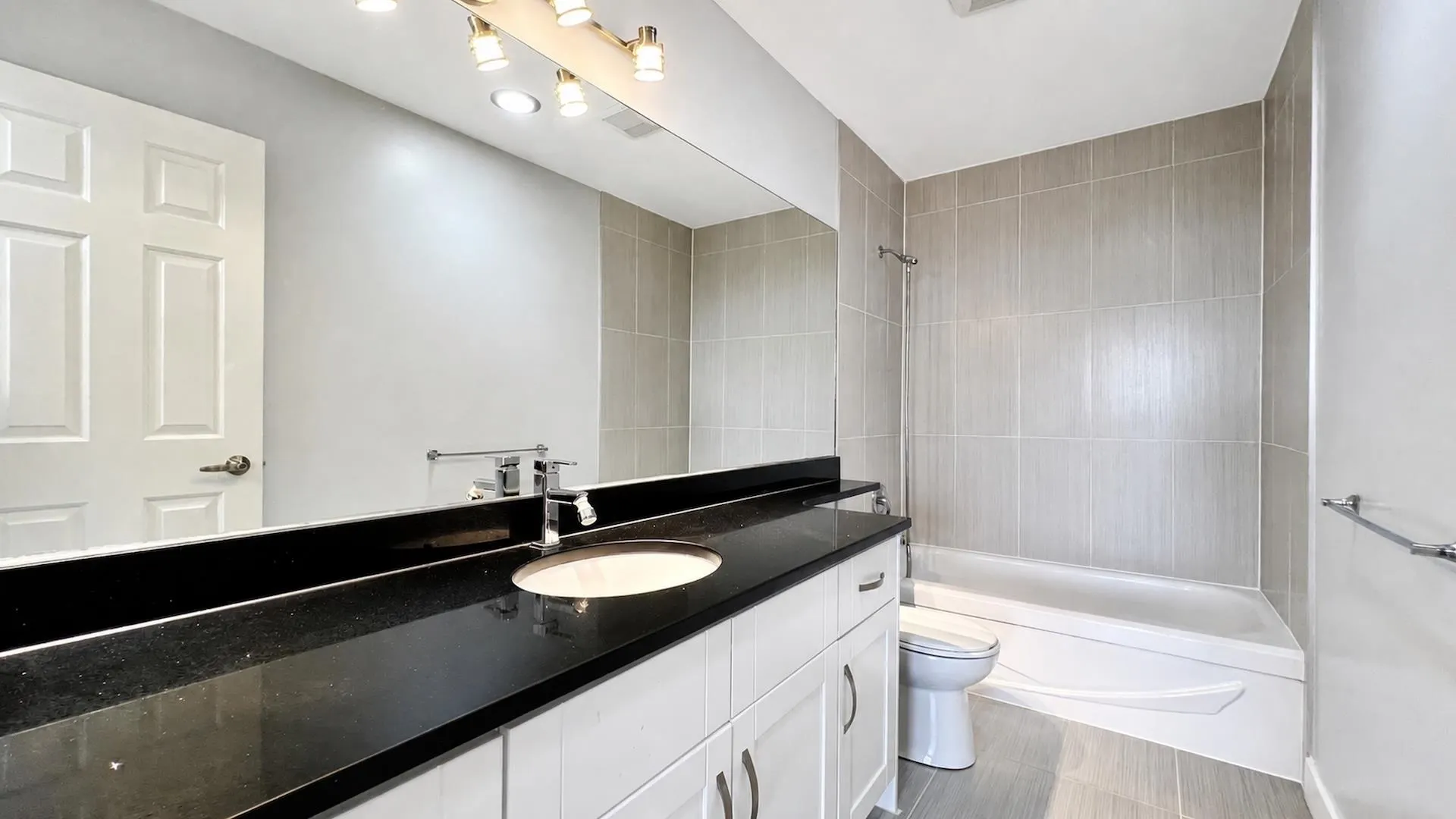 5885 Olive Avenue #1706