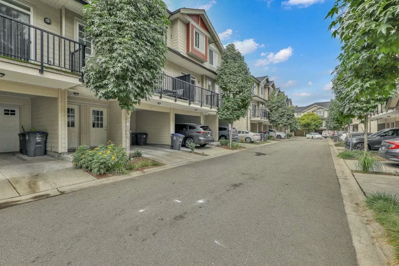 13898 64 Avenue #121