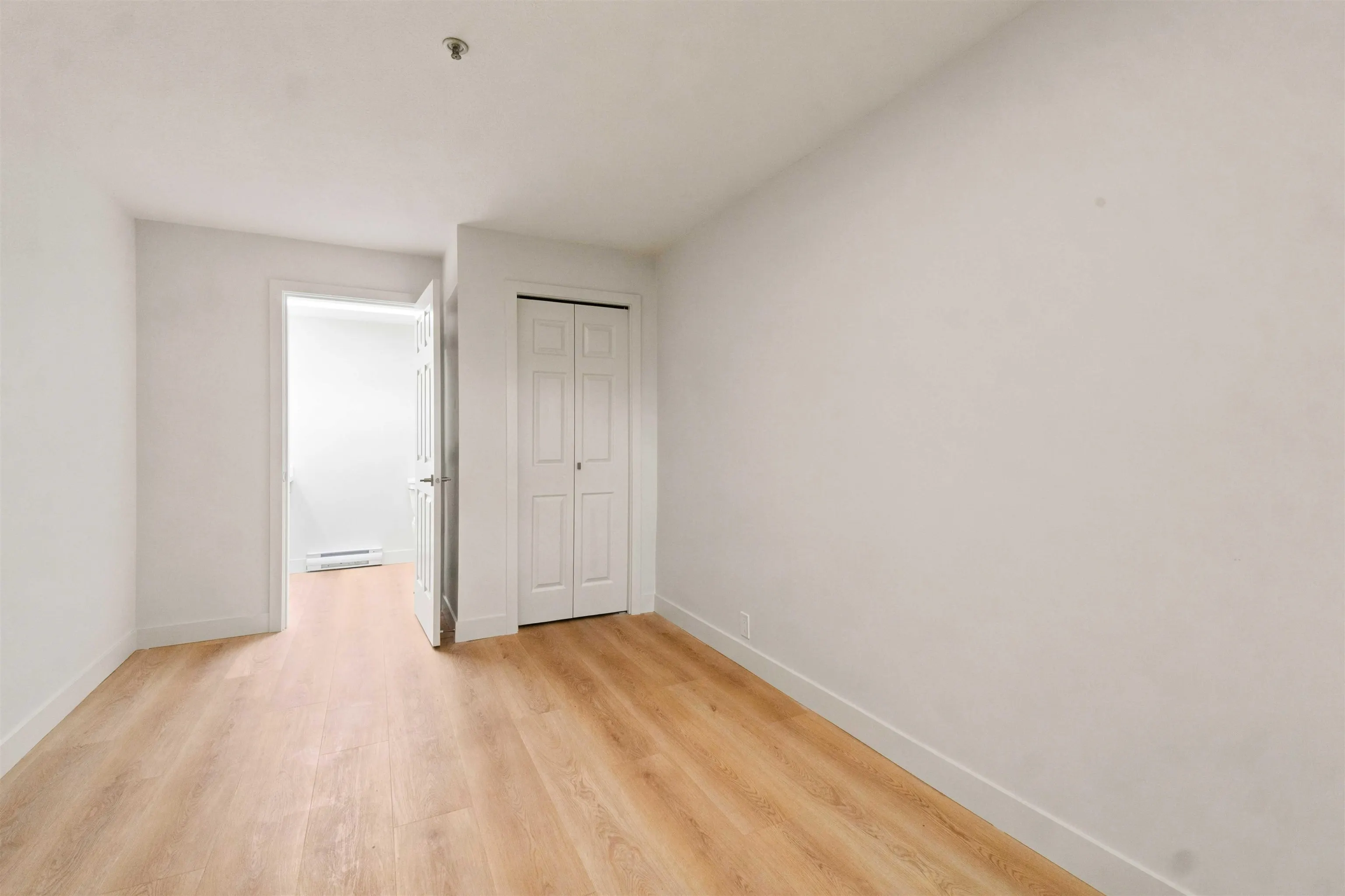 2928 Commercial Drive #301