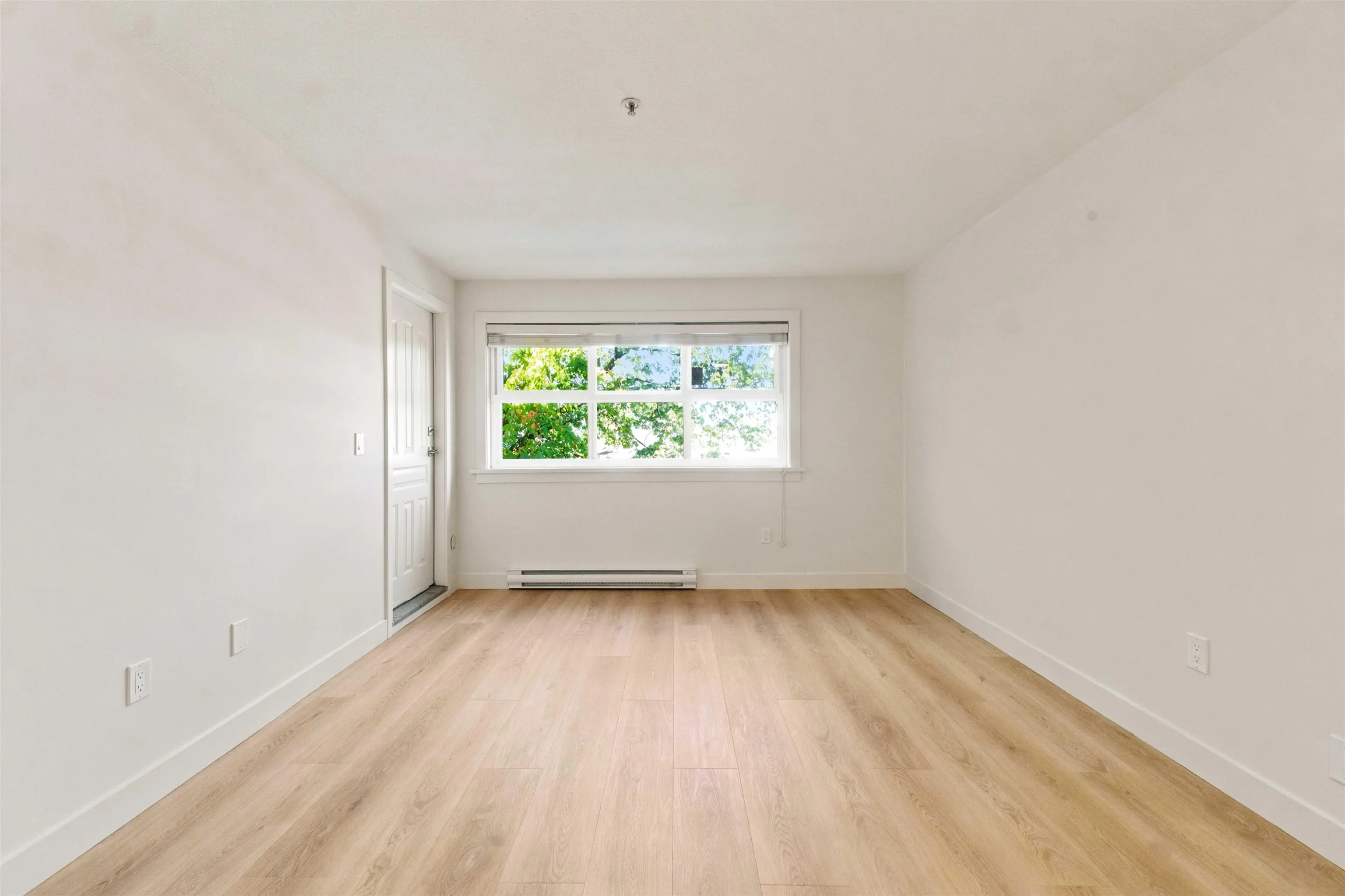 2928 Commercial Drive #301