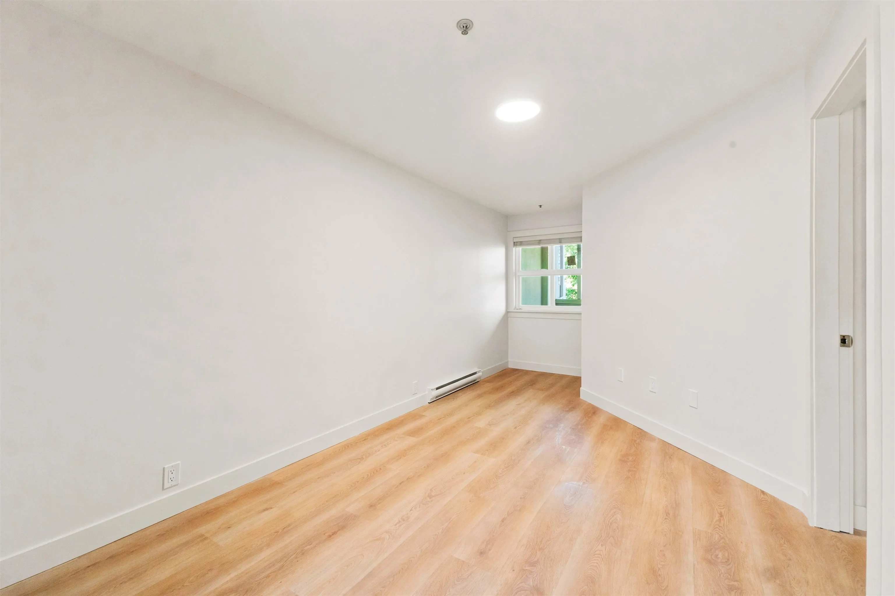 2928 Commercial Drive #301