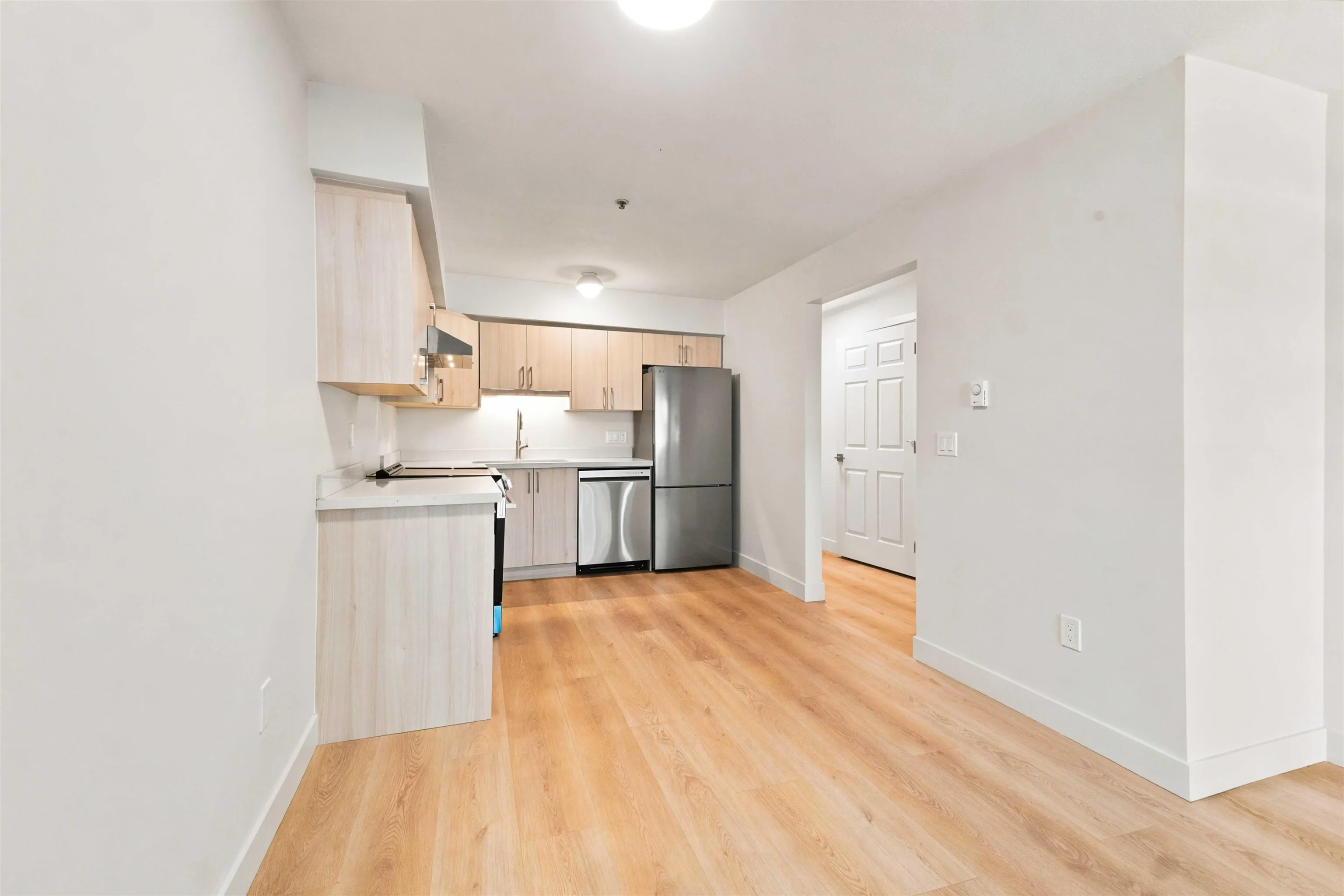 2928 Commercial Drive #301