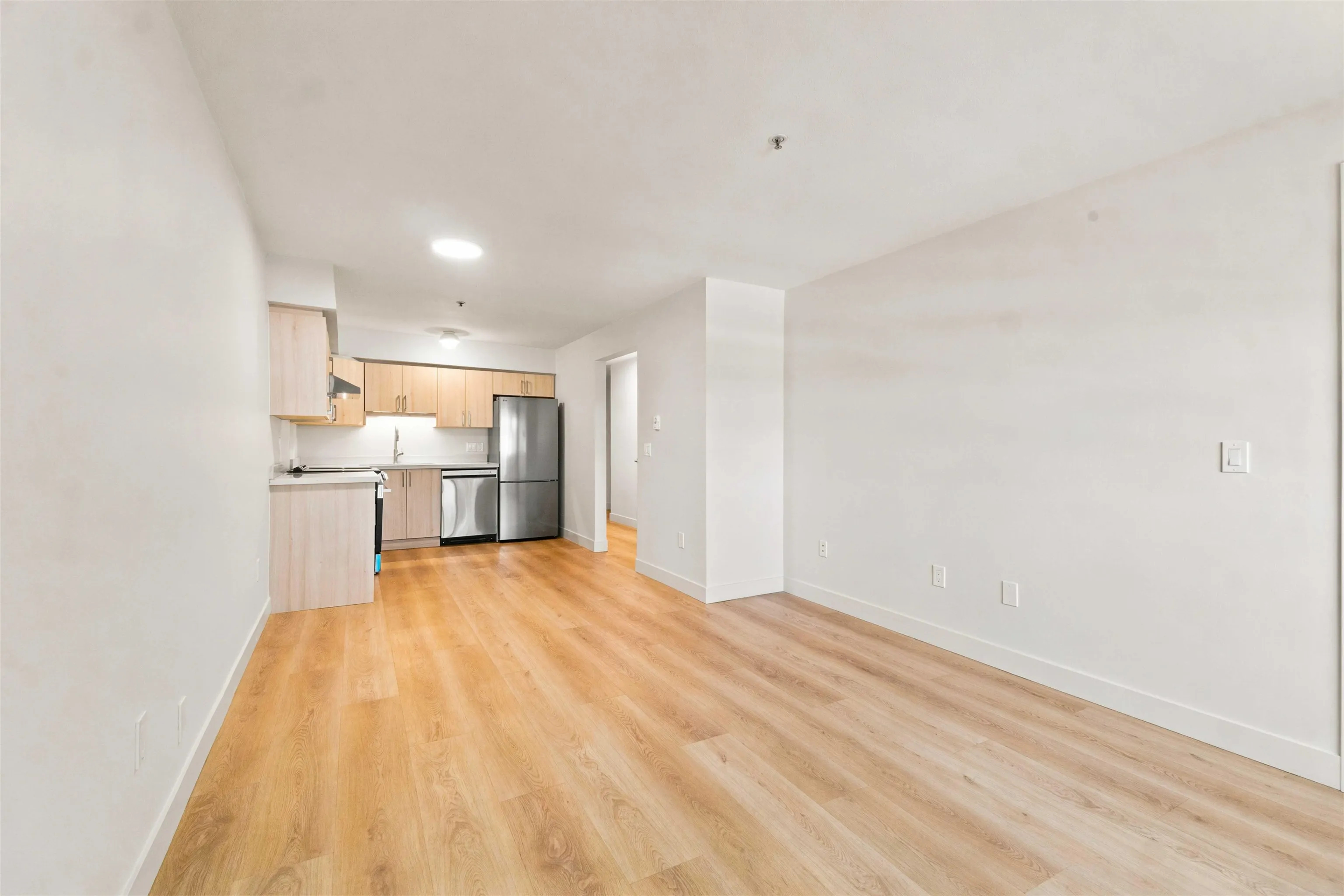 2928 Commercial Drive #301