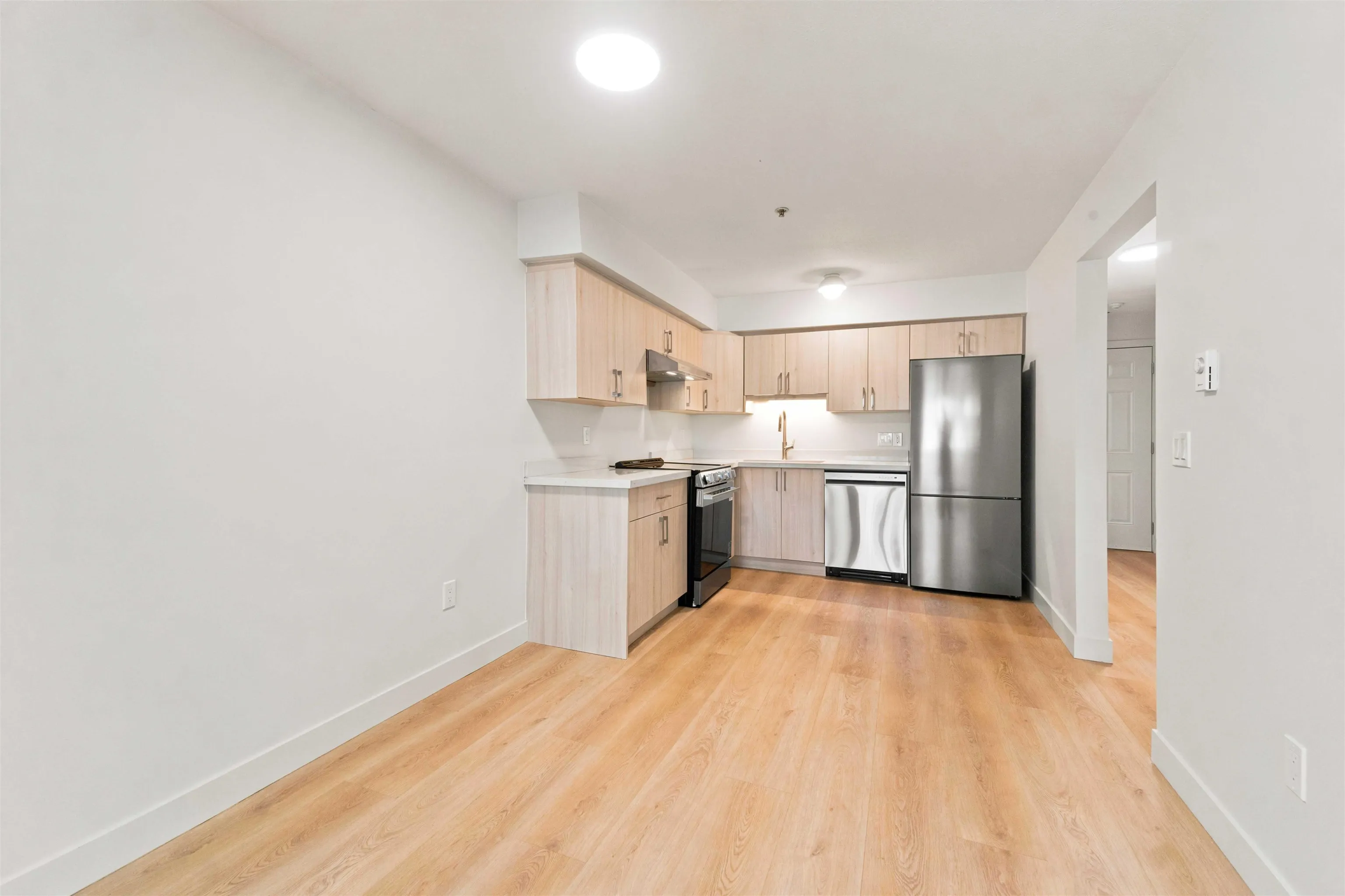 2928 Commercial Drive #301