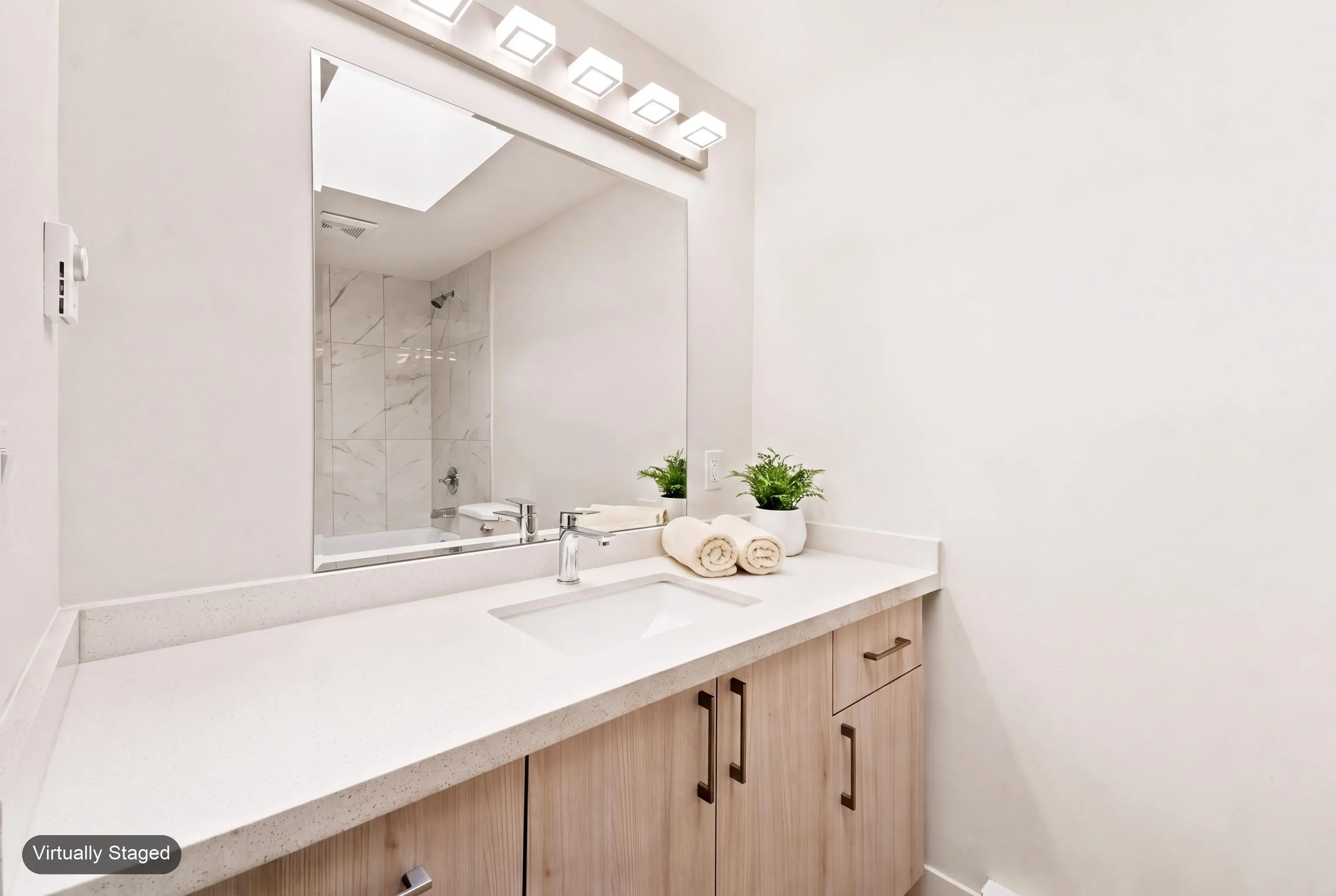 2928 Commercial Drive #301