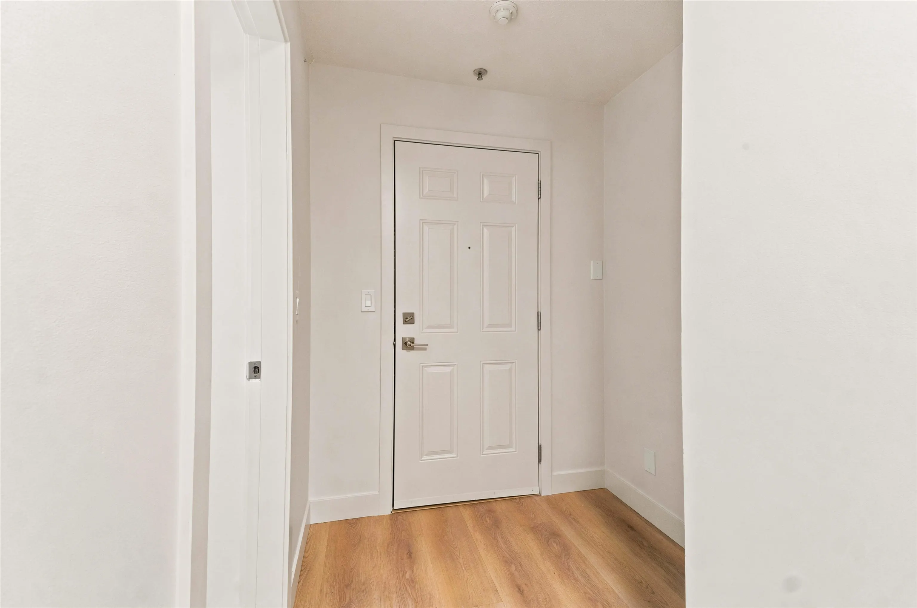 2928 Commercial Drive #301