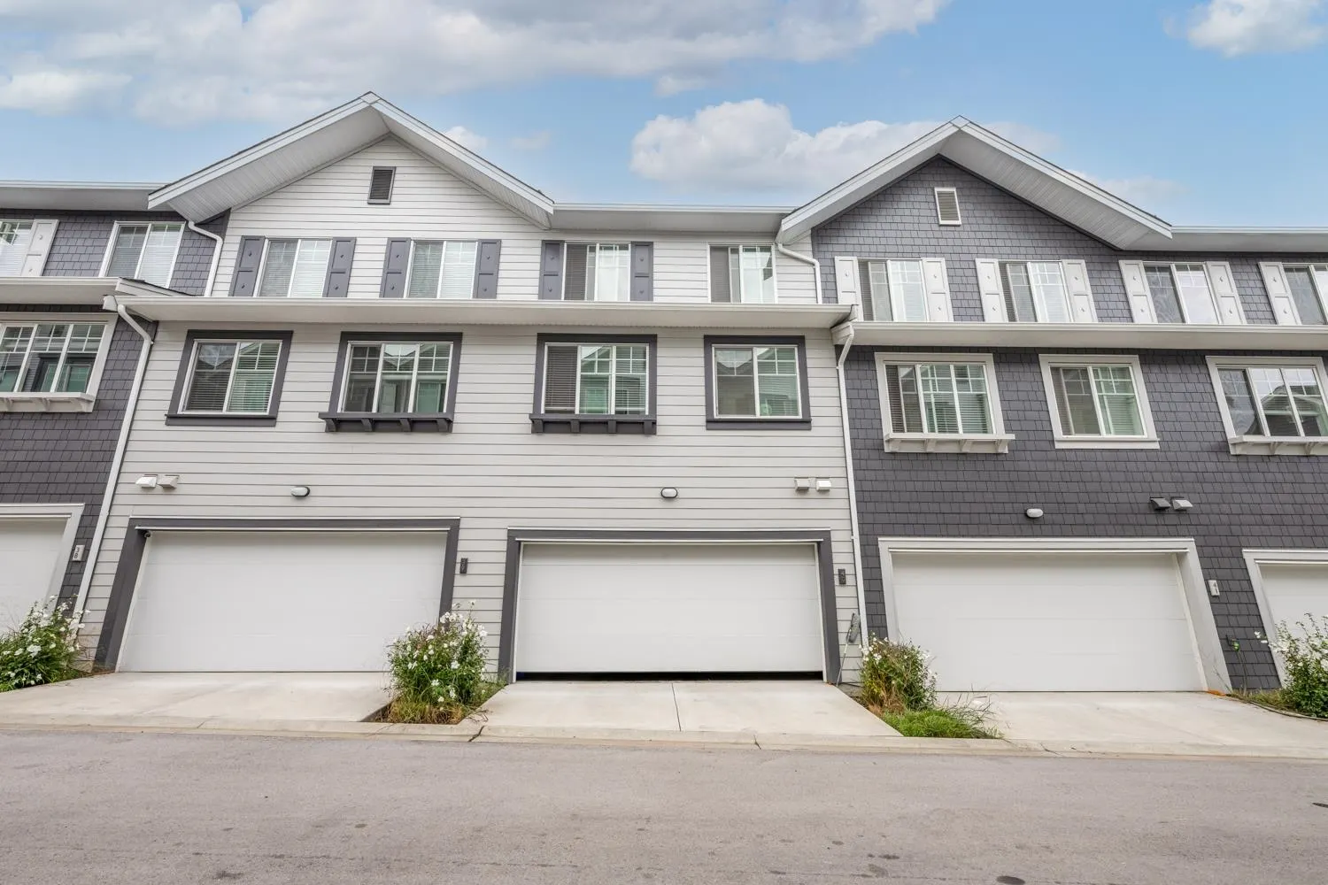 15489 99a Avenue #40