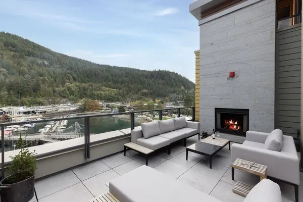 6707 Nelson Avenue #706
