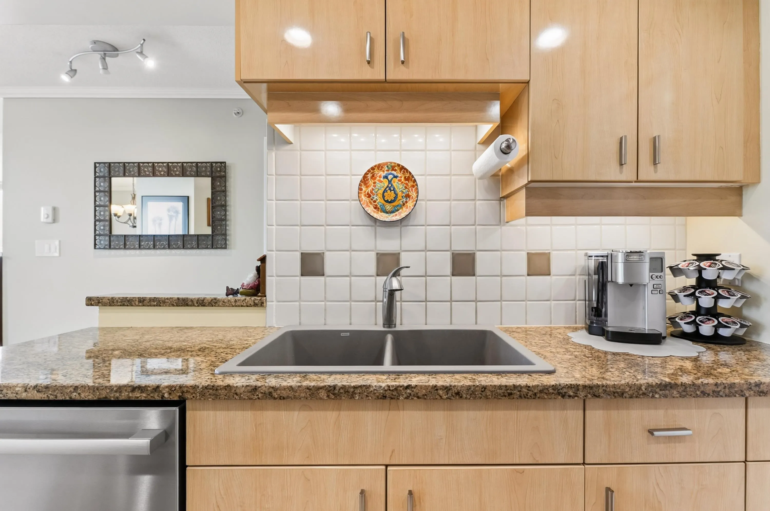 1033 Marinaside Crescent #3607