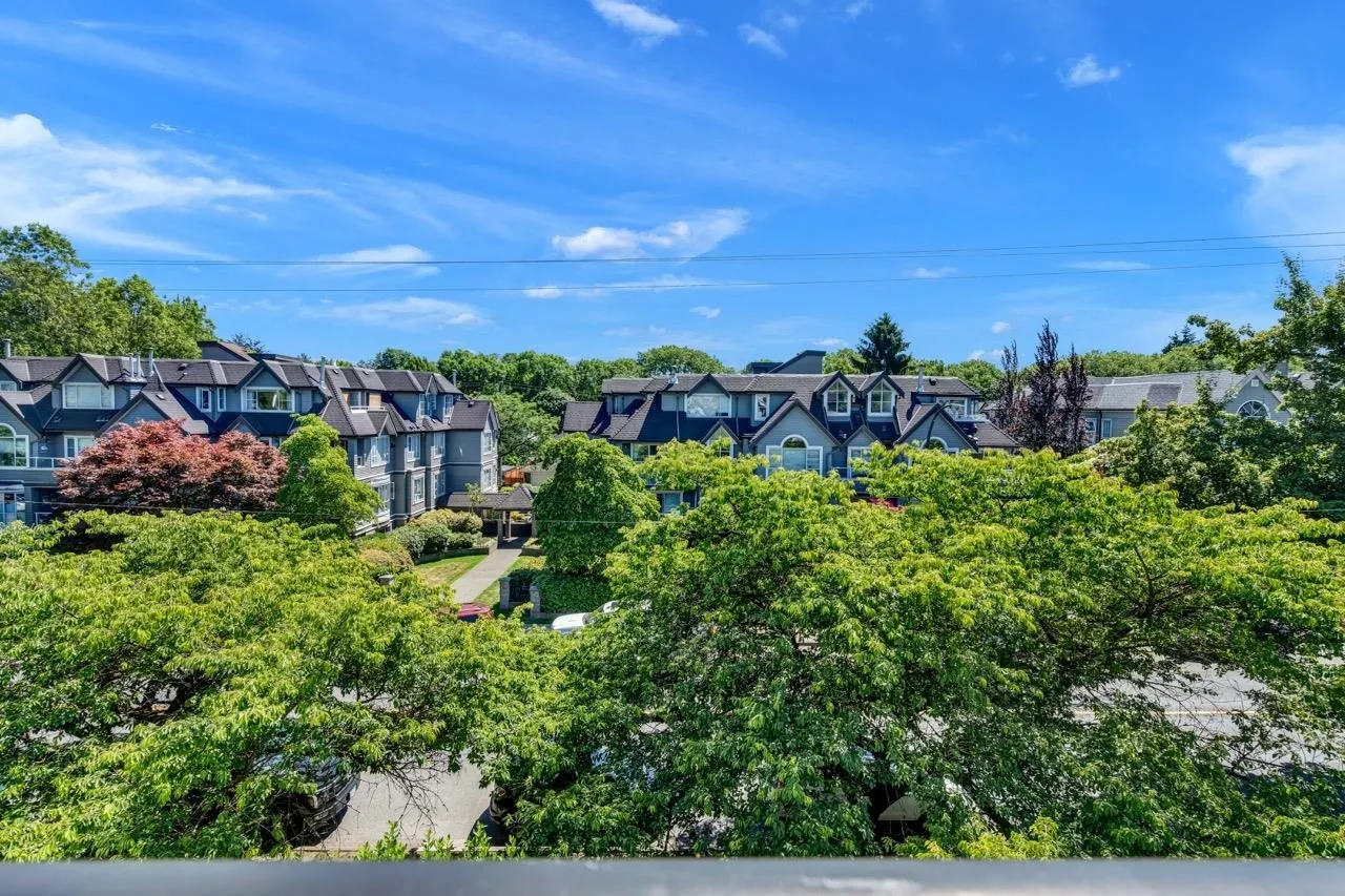 833 W 16th Avenue #204