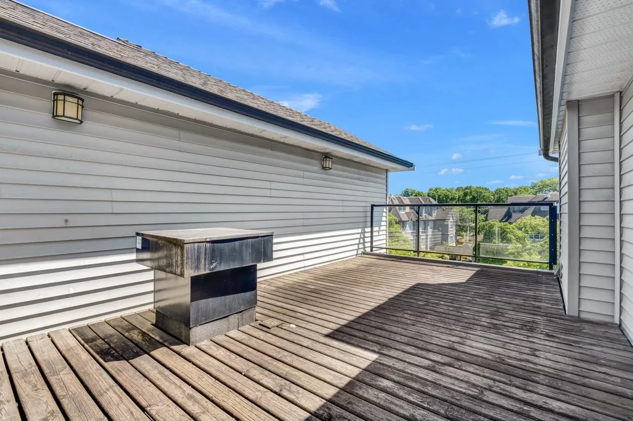 833 W 16th Avenue #204