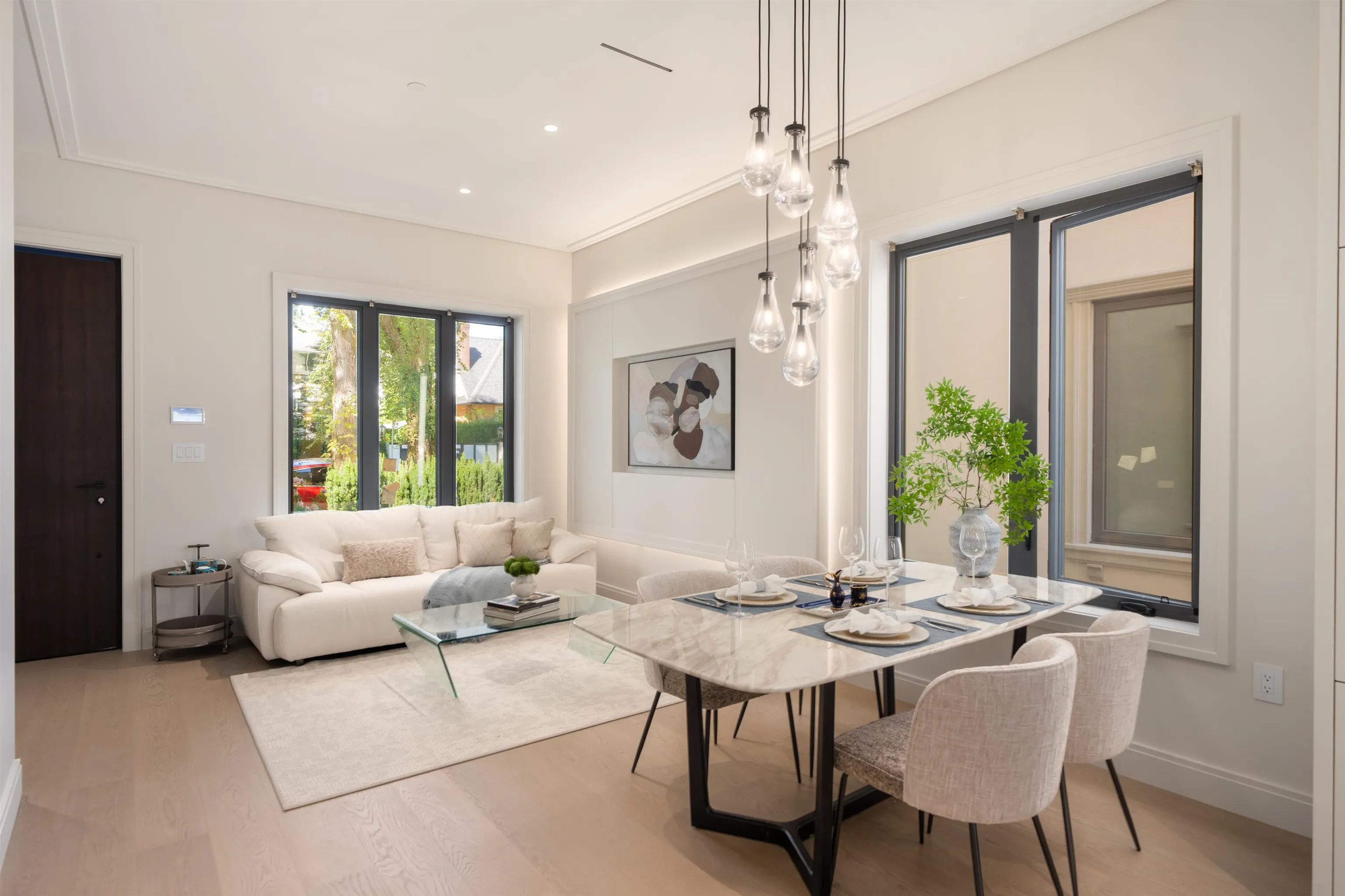 1592 Nanton Avenue #2