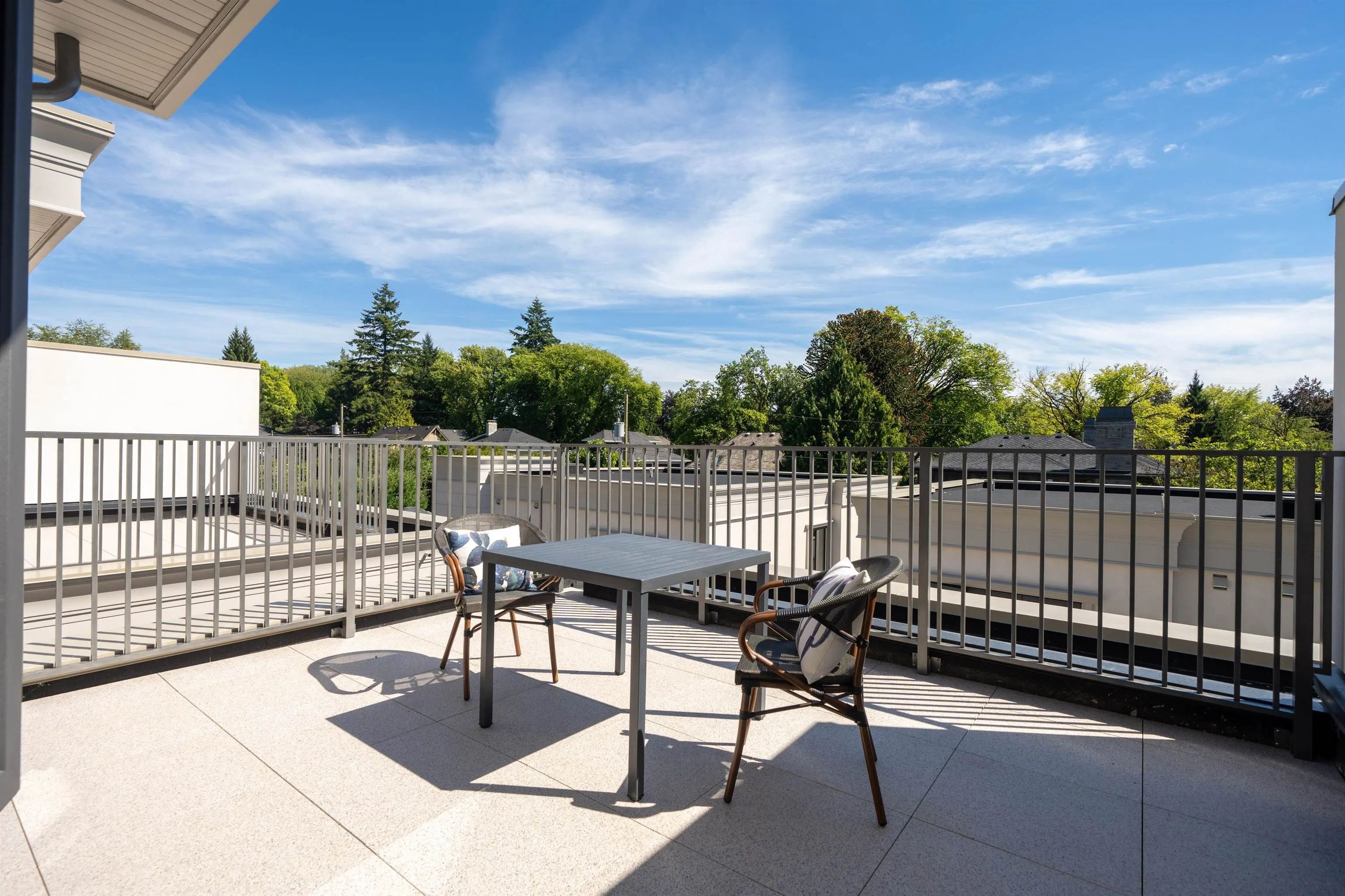 1592 Nanton Avenue #2