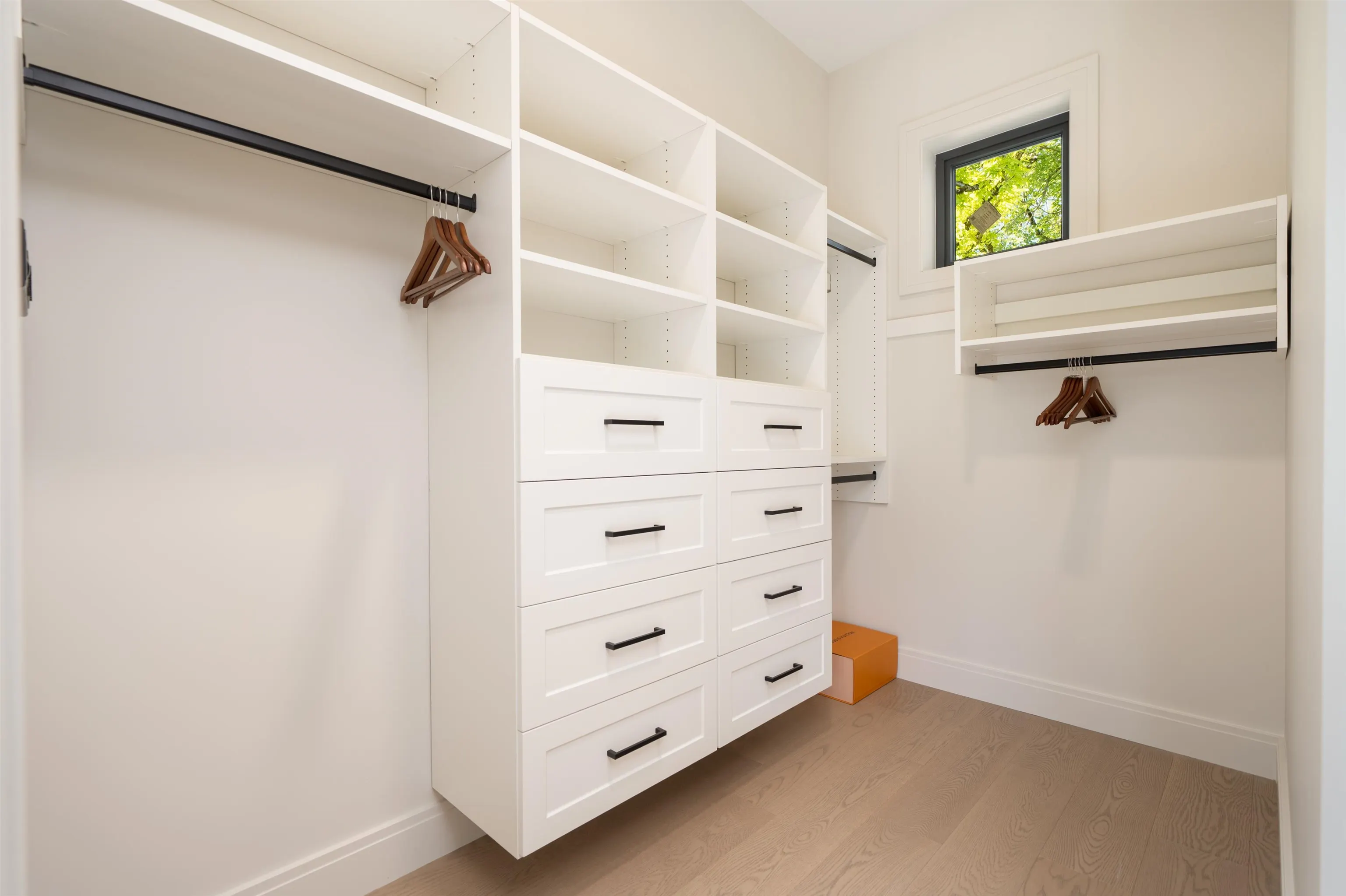 1592 Nanton Avenue #2