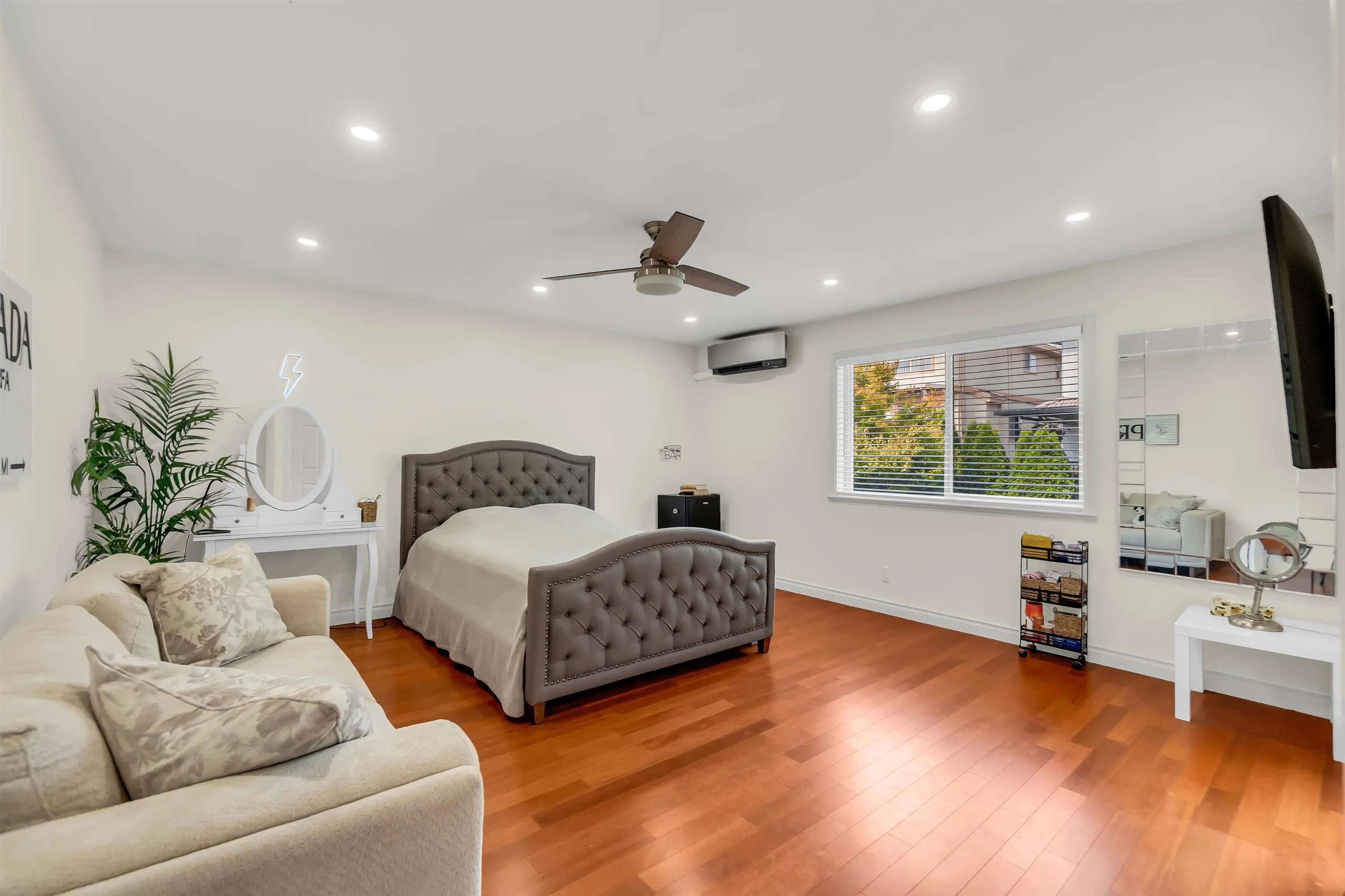 3179 Arrrowsmith Place