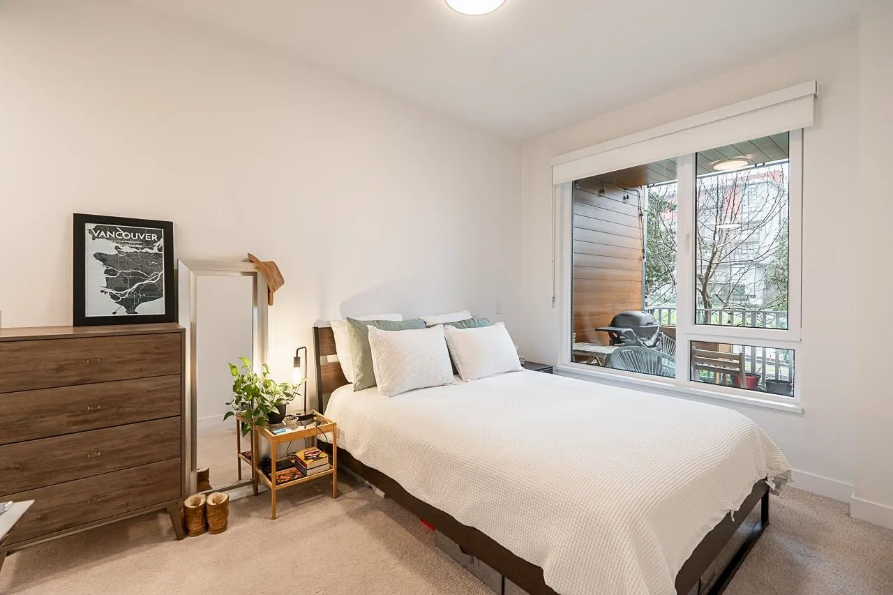 489 W 26th Avenue #108