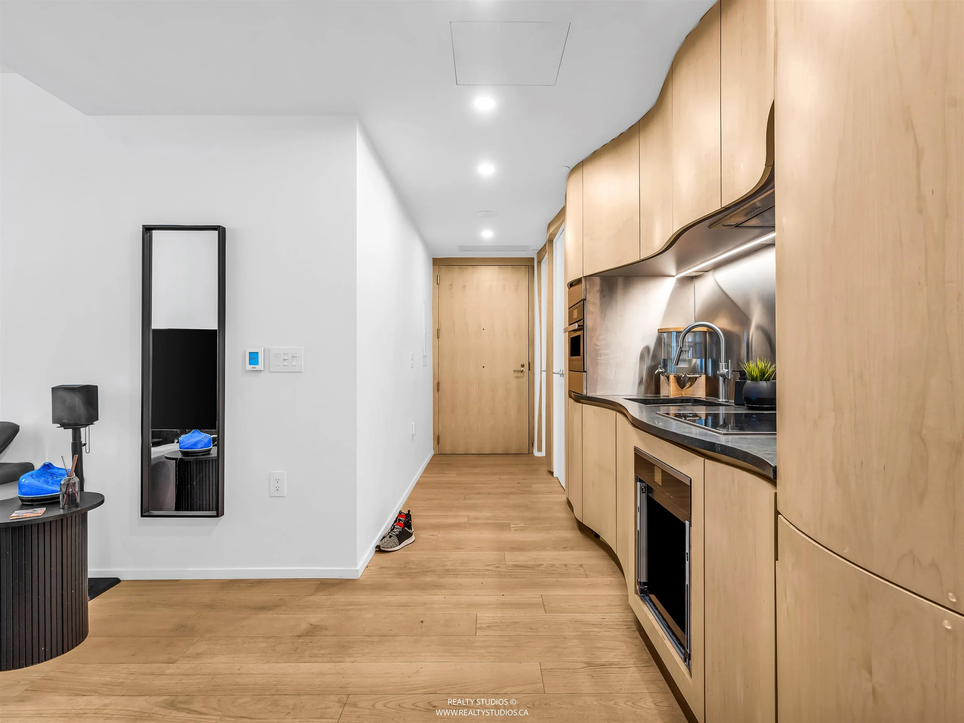 1568 Alberni Street #303
