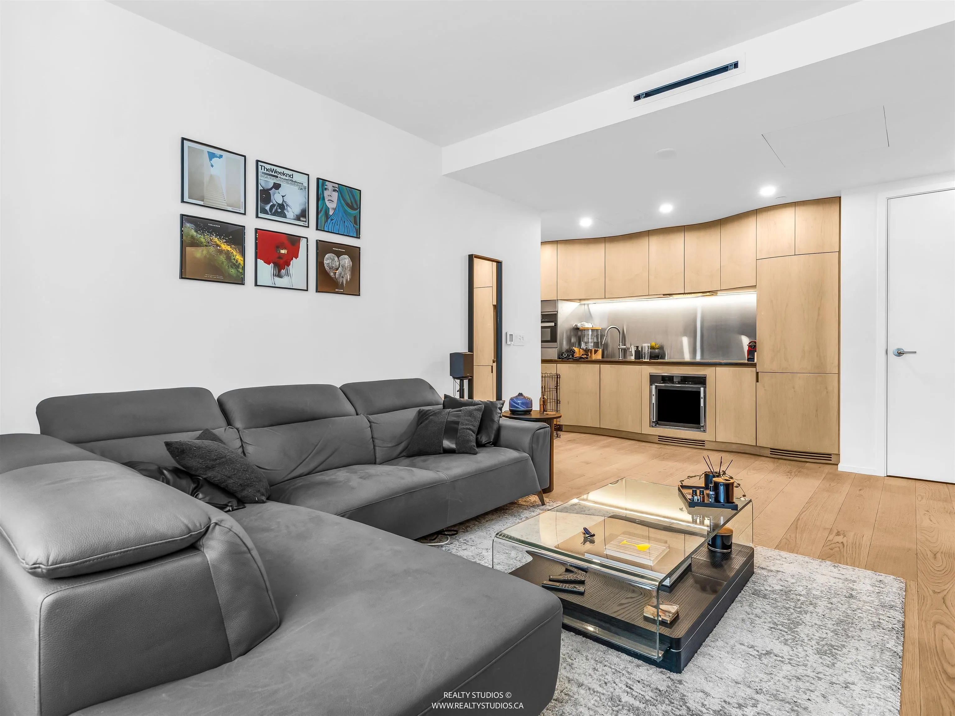 1568 Alberni Street #303