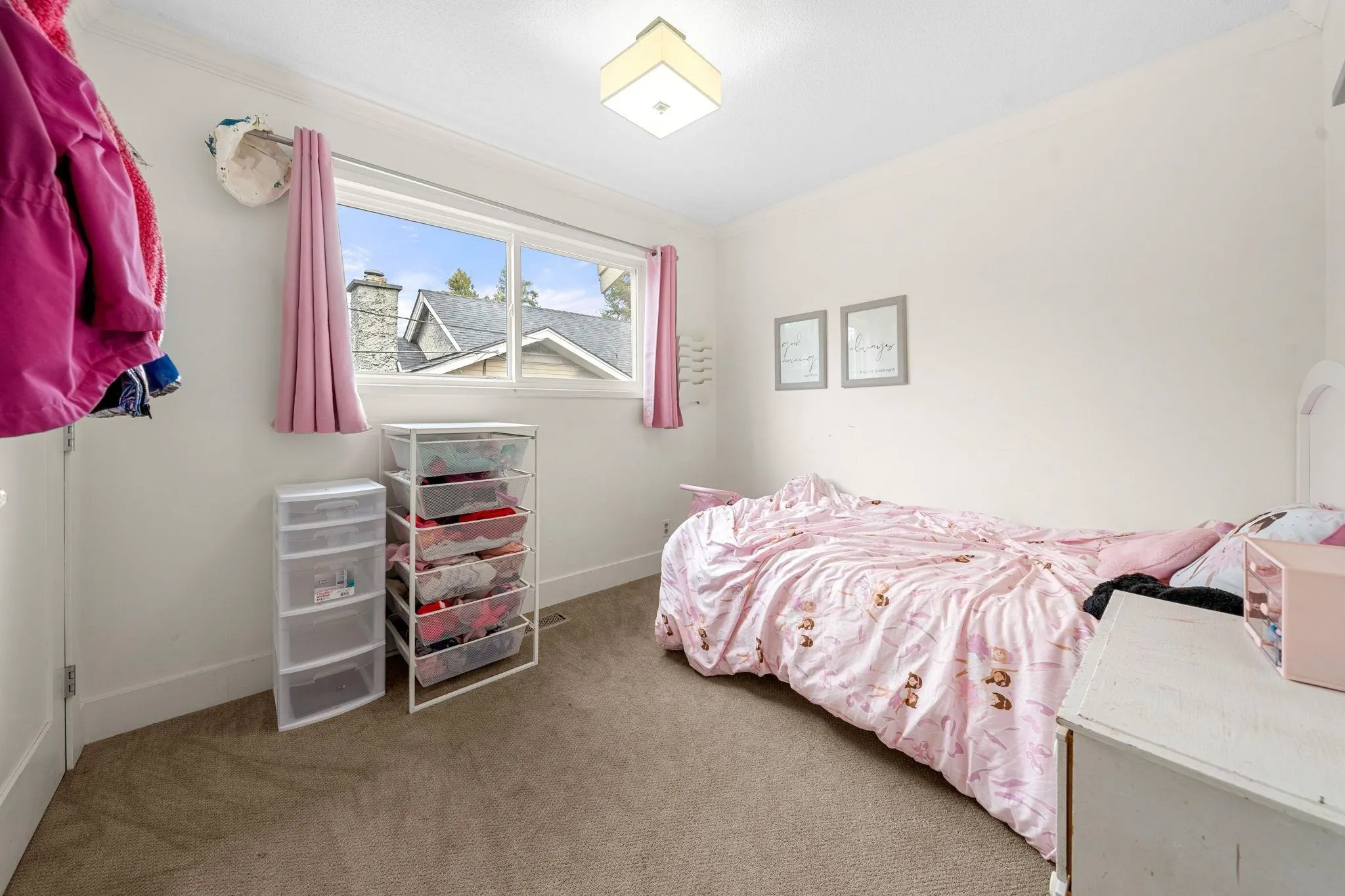 1276 Kent Street