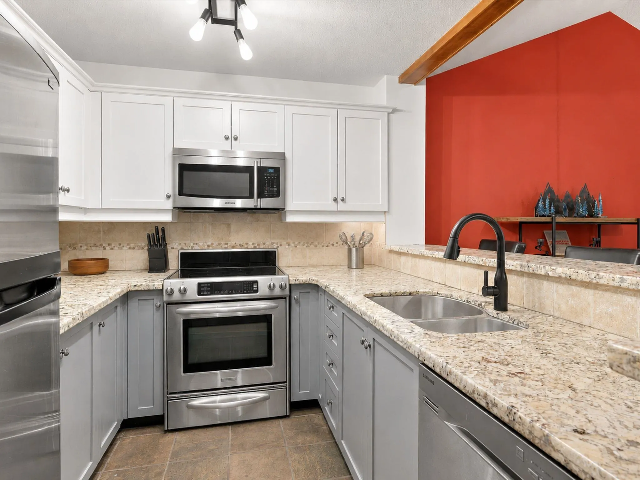 4652 Blackcomb Way #40