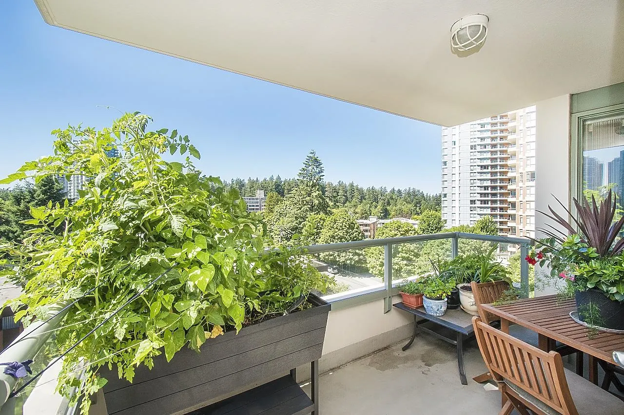 5848 Olive Avenue #605