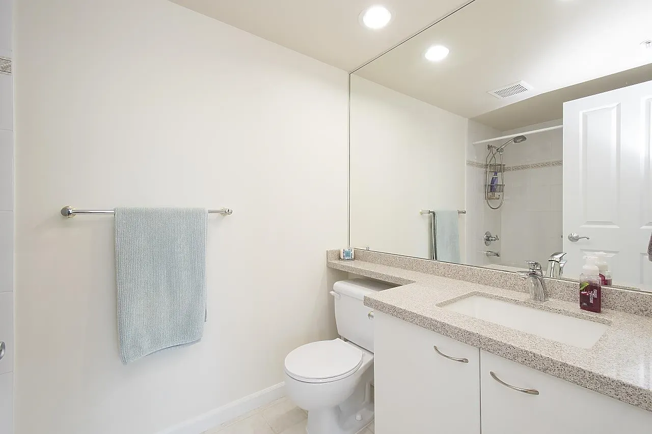 5848 Olive Avenue #605